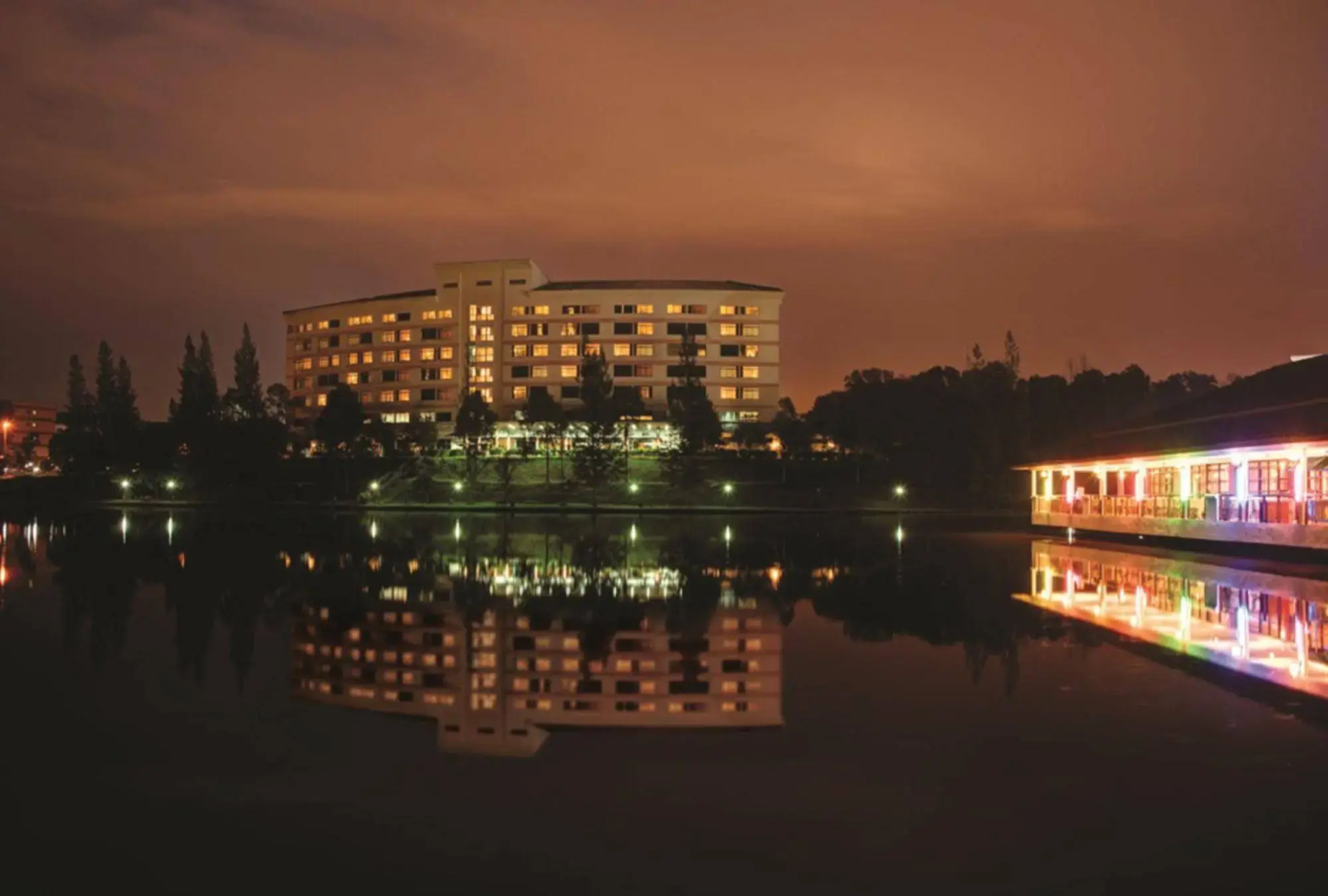 RHR Hotel At Uniten