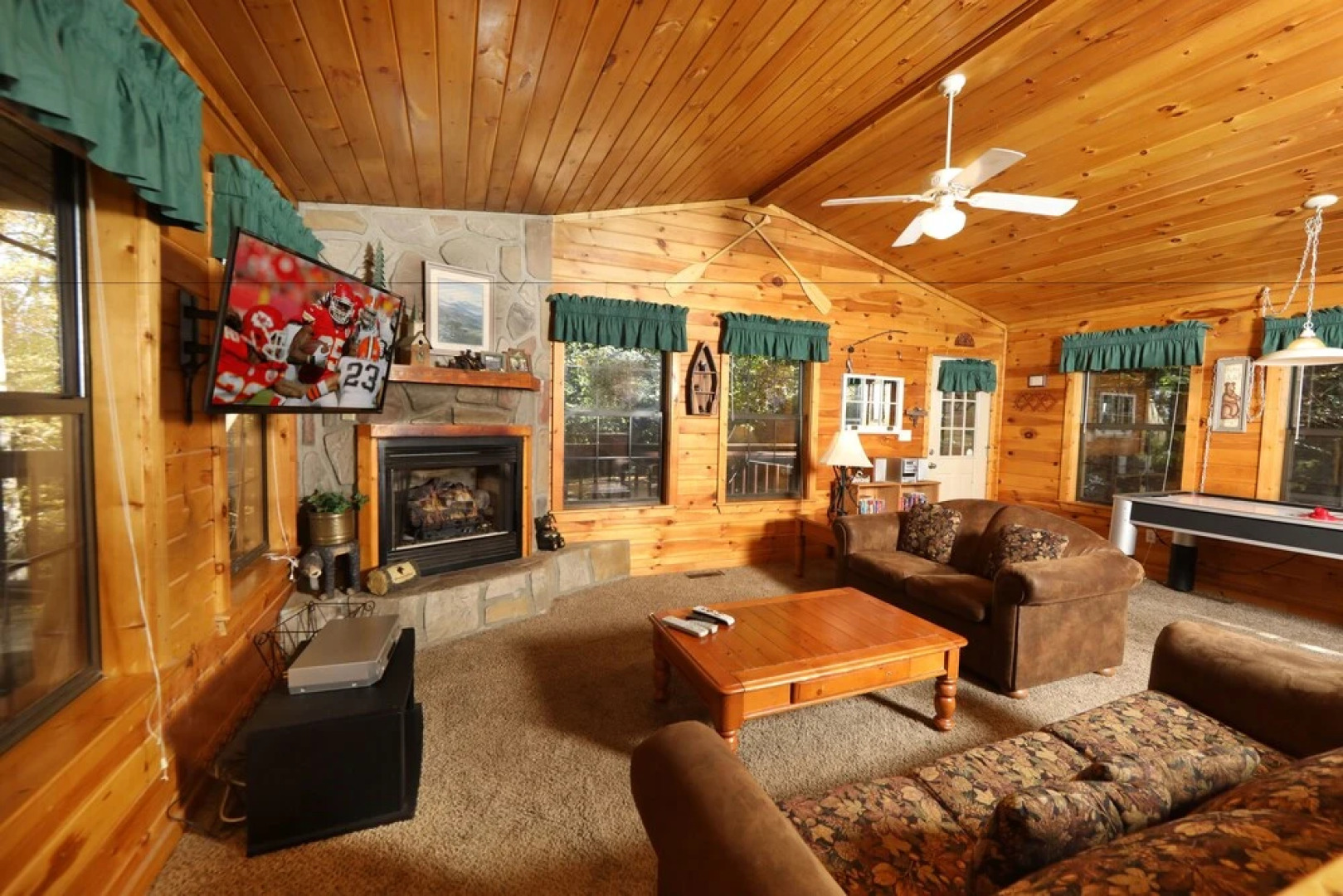 Four Seasons 193 - One Bedroom Cabin