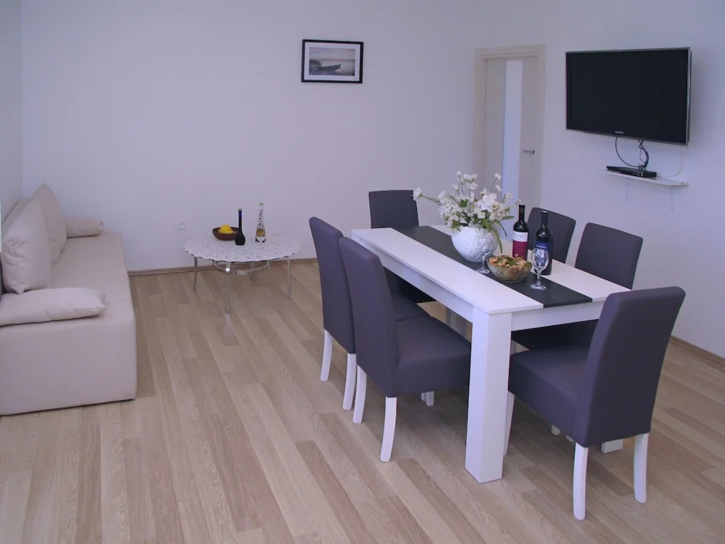 A2 - Modern apt With Balcony, sea View & Parking