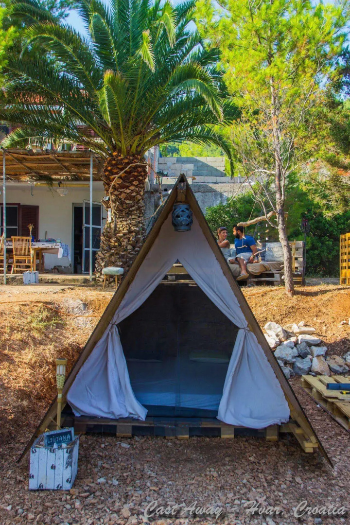 Cast Away - Eco Village