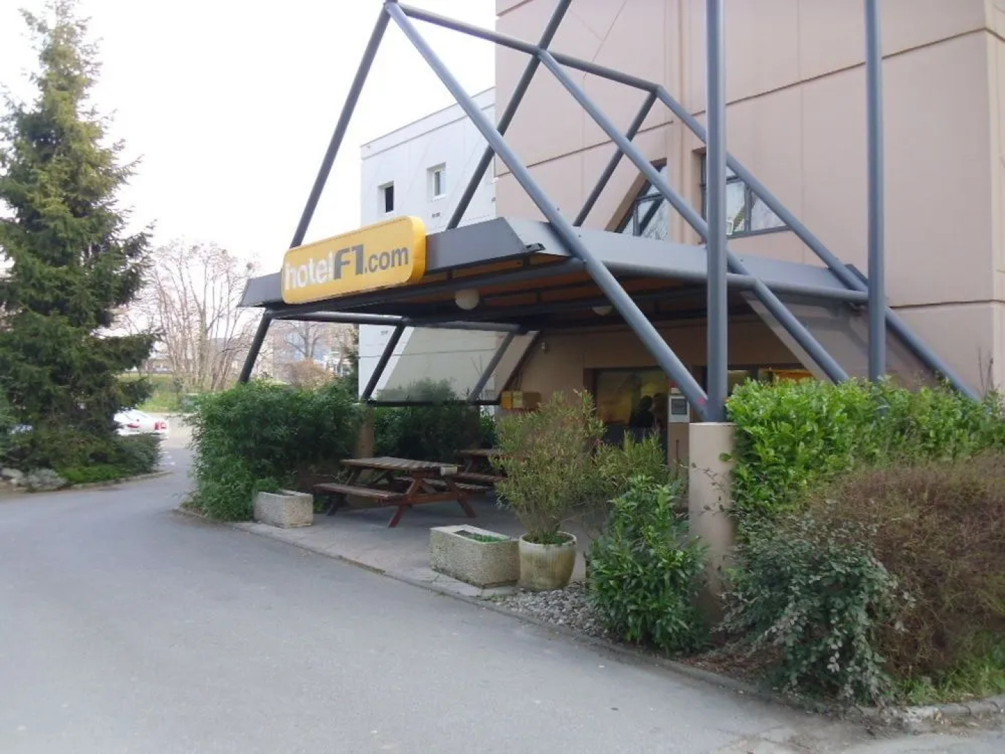 F1 Thonon Les Bains Est