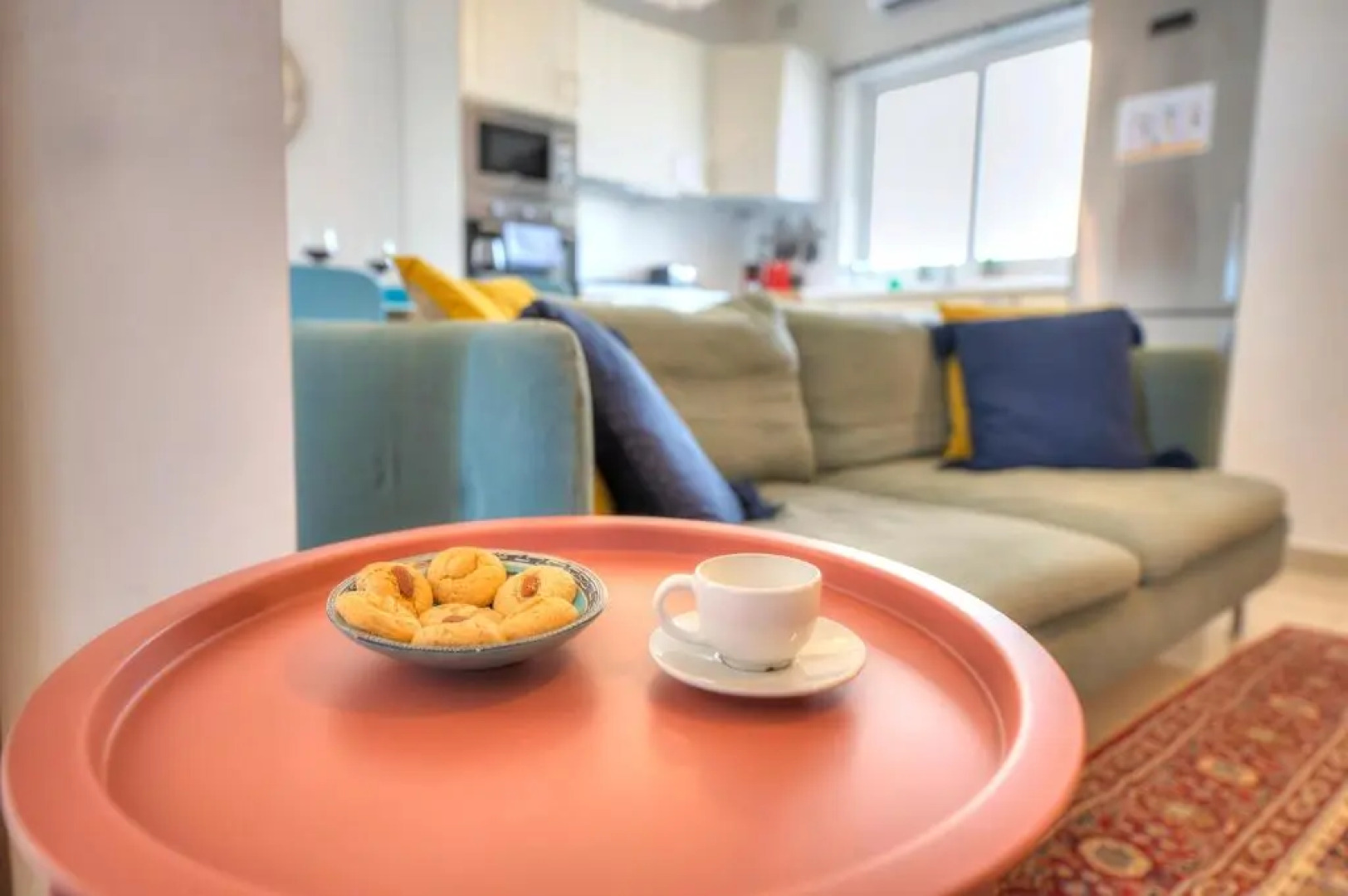 Charming 2 bedroom apartment close to Junior College ETUS1-1