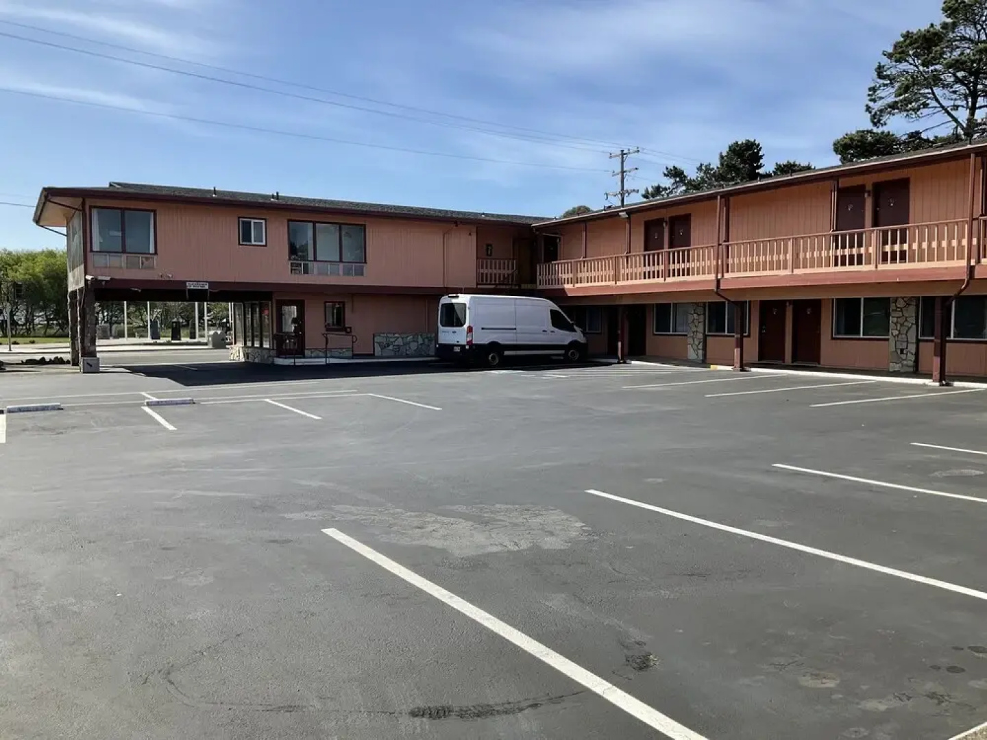 Front Street Inn