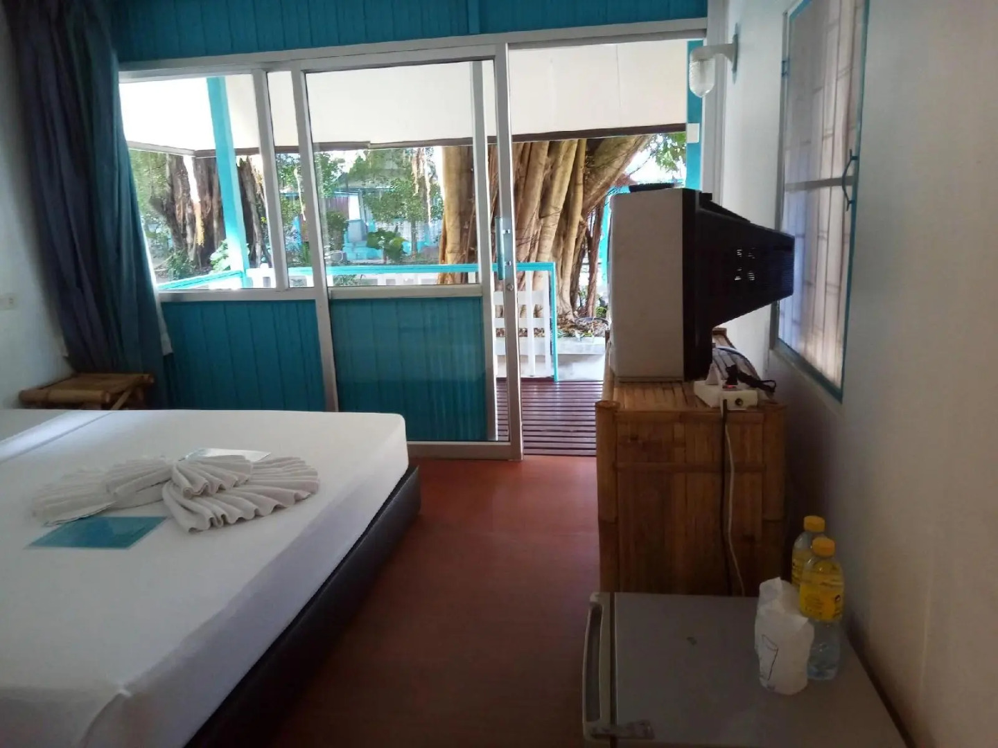 Blu' Beach Bungalows