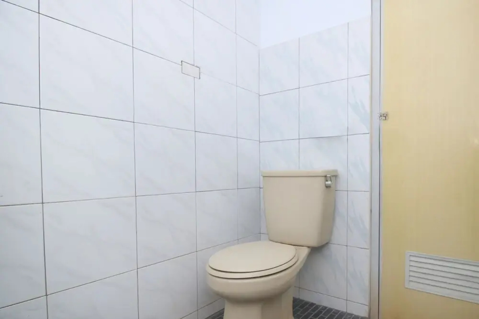 Airy Eco Syariah Otista 106 Kuningan