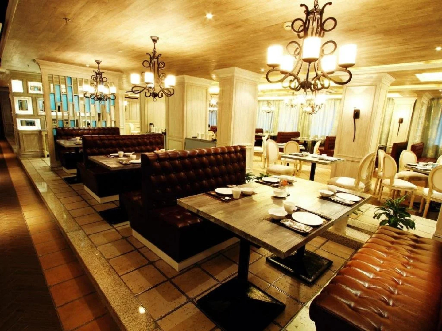 Ji Hotel Huzhou Renhuangshan Store