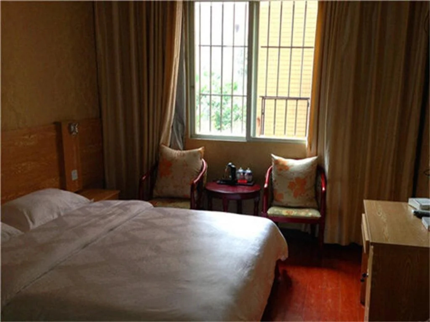 Luzhou Hongyu Buisness Hotel