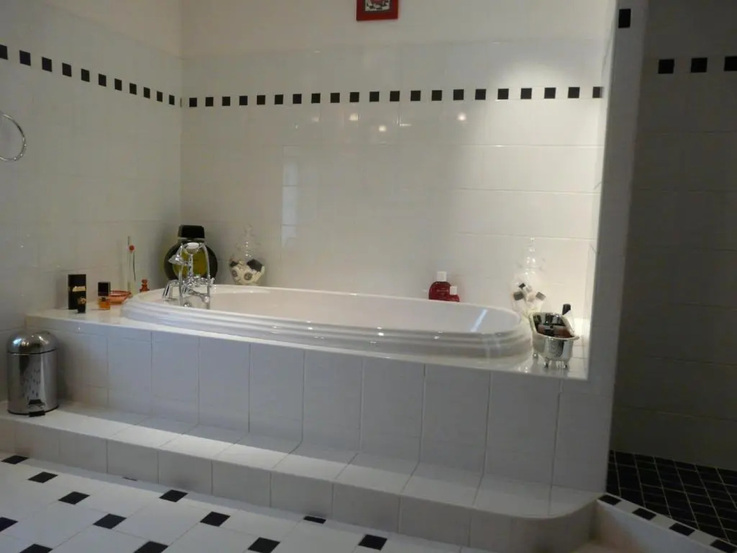 Partie de Mas Provençal de Charme, Avec Une Grande Piscine, Située En Campagne Proche D'Eygalières, Au Coeur 4 Personnes, Ls1-117 Ben Vengu