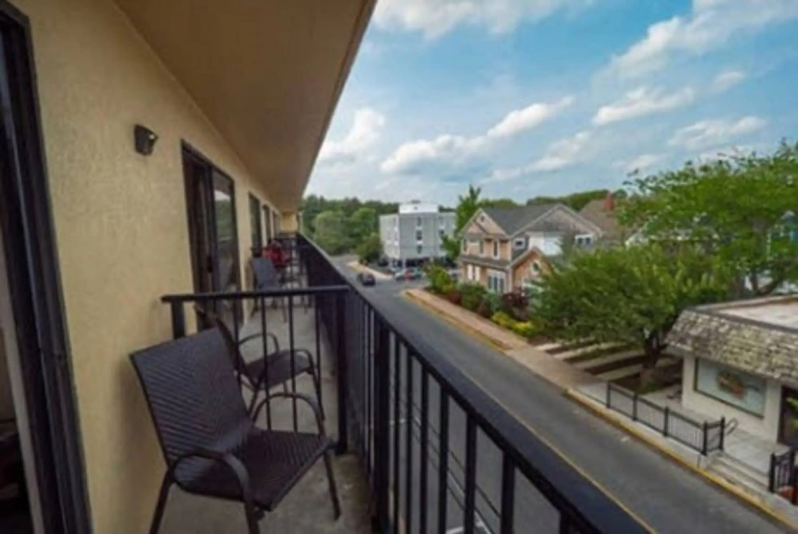 The Breakers Hotel & Suites