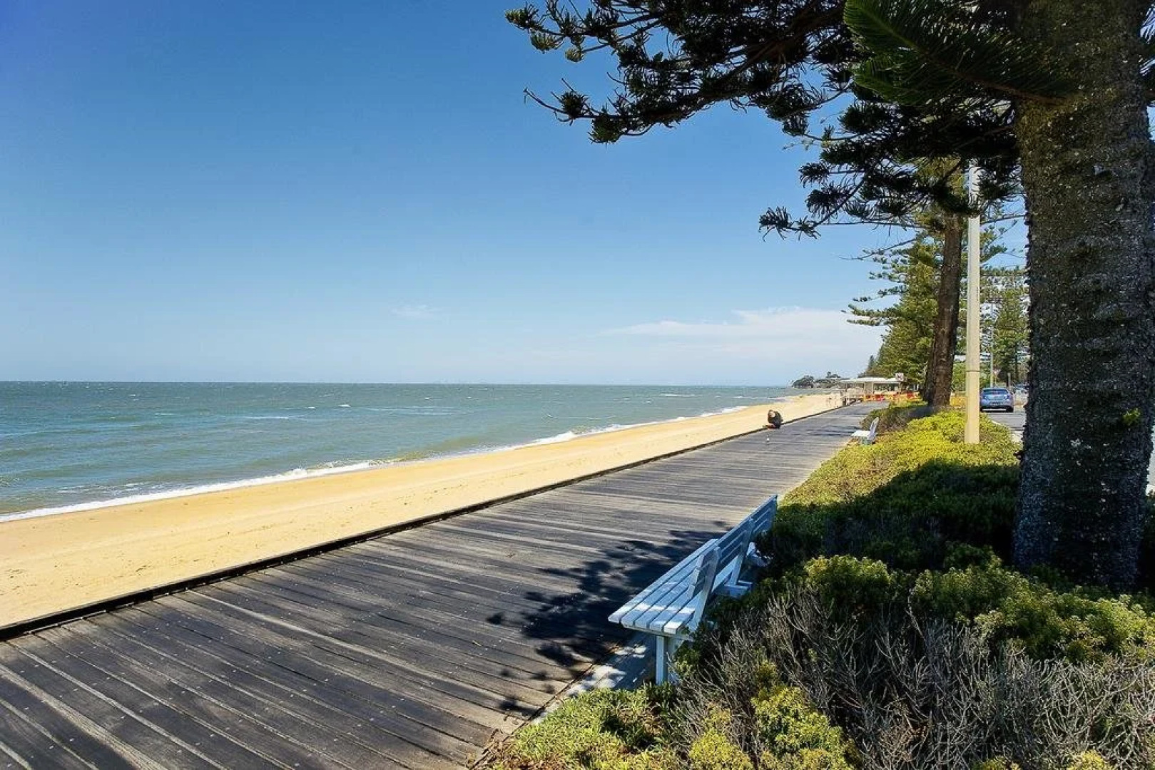 Beach House on Suttons