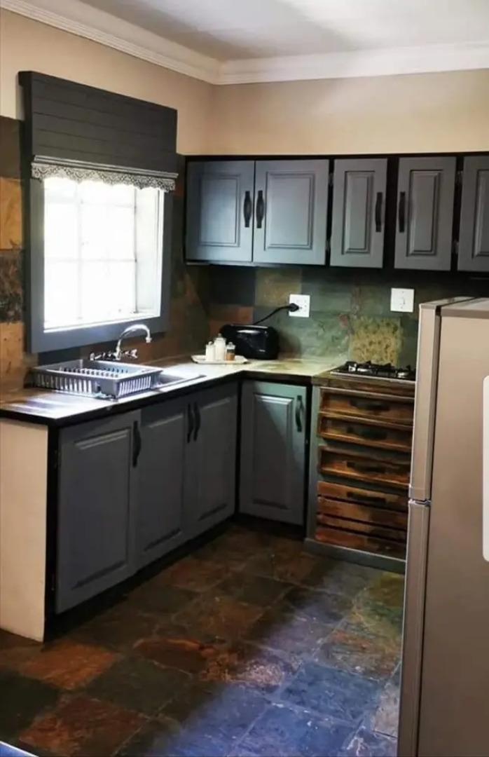 River Rock Guesthouse