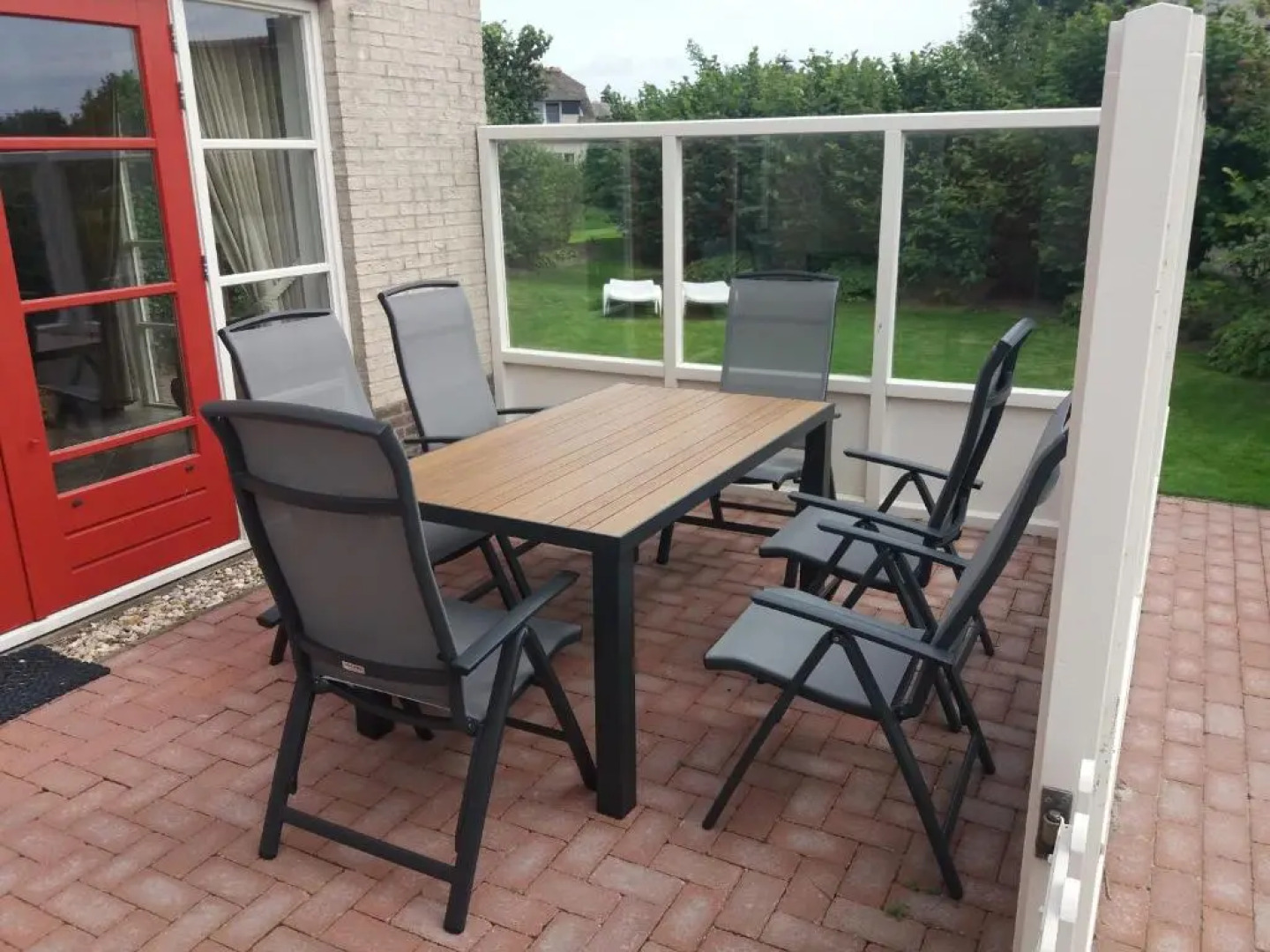 6 pers Duinvilla met sauna en internet aan het IJsselmeerstrand