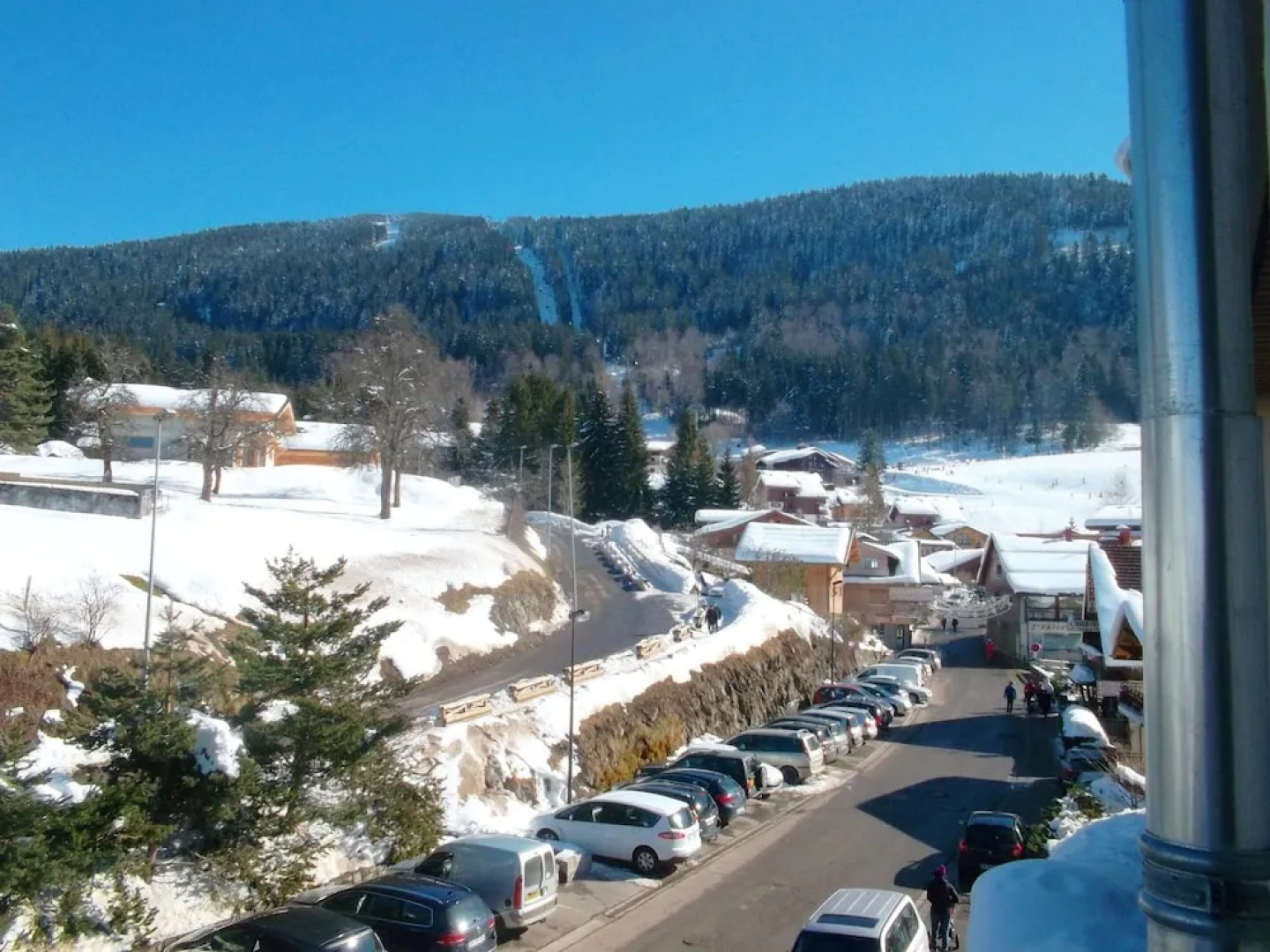 Studio in Les Carroz, With Wonderful Mountain View and Furnished Balco