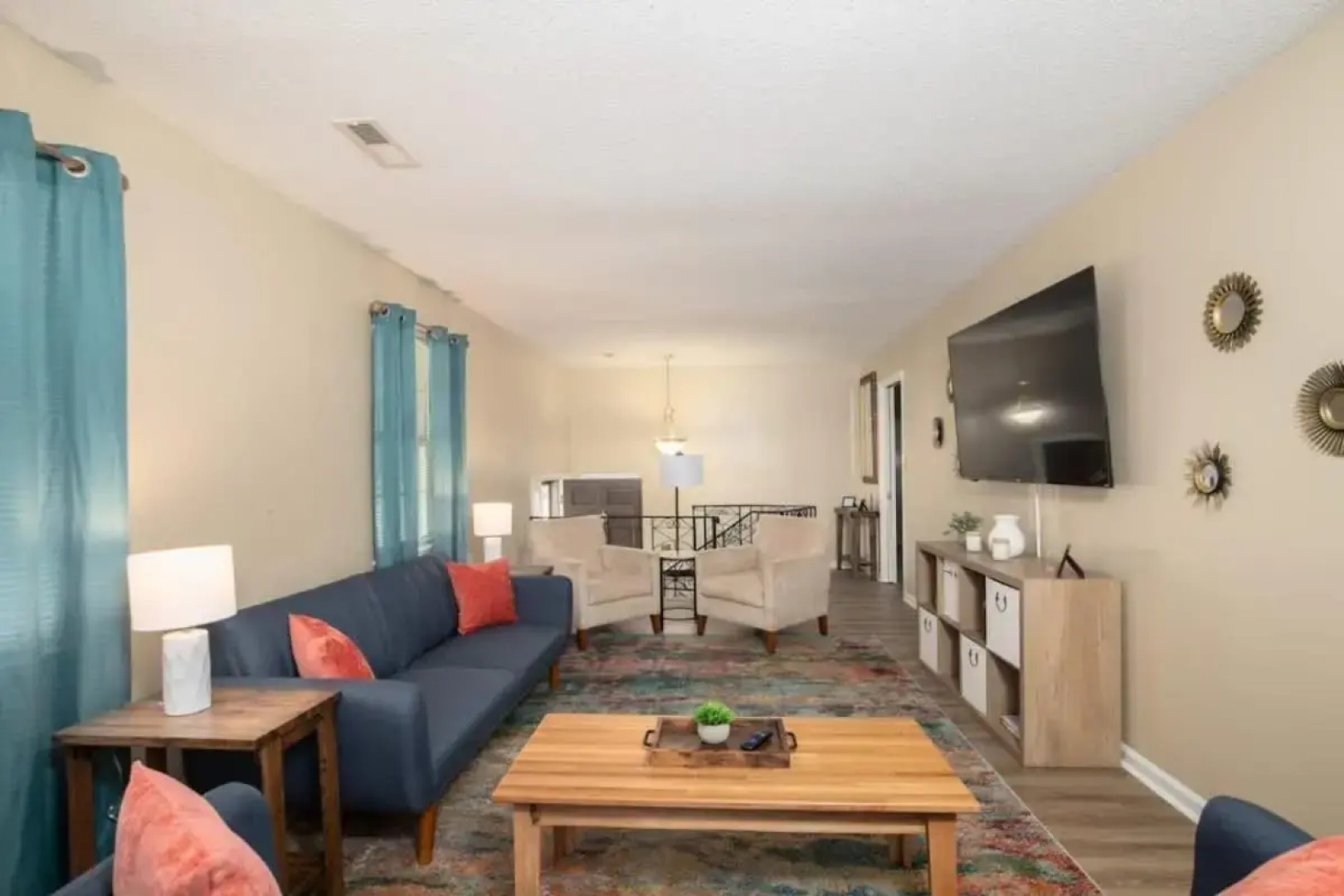 The Monterey Maison-20min N of Downtown, 6BR