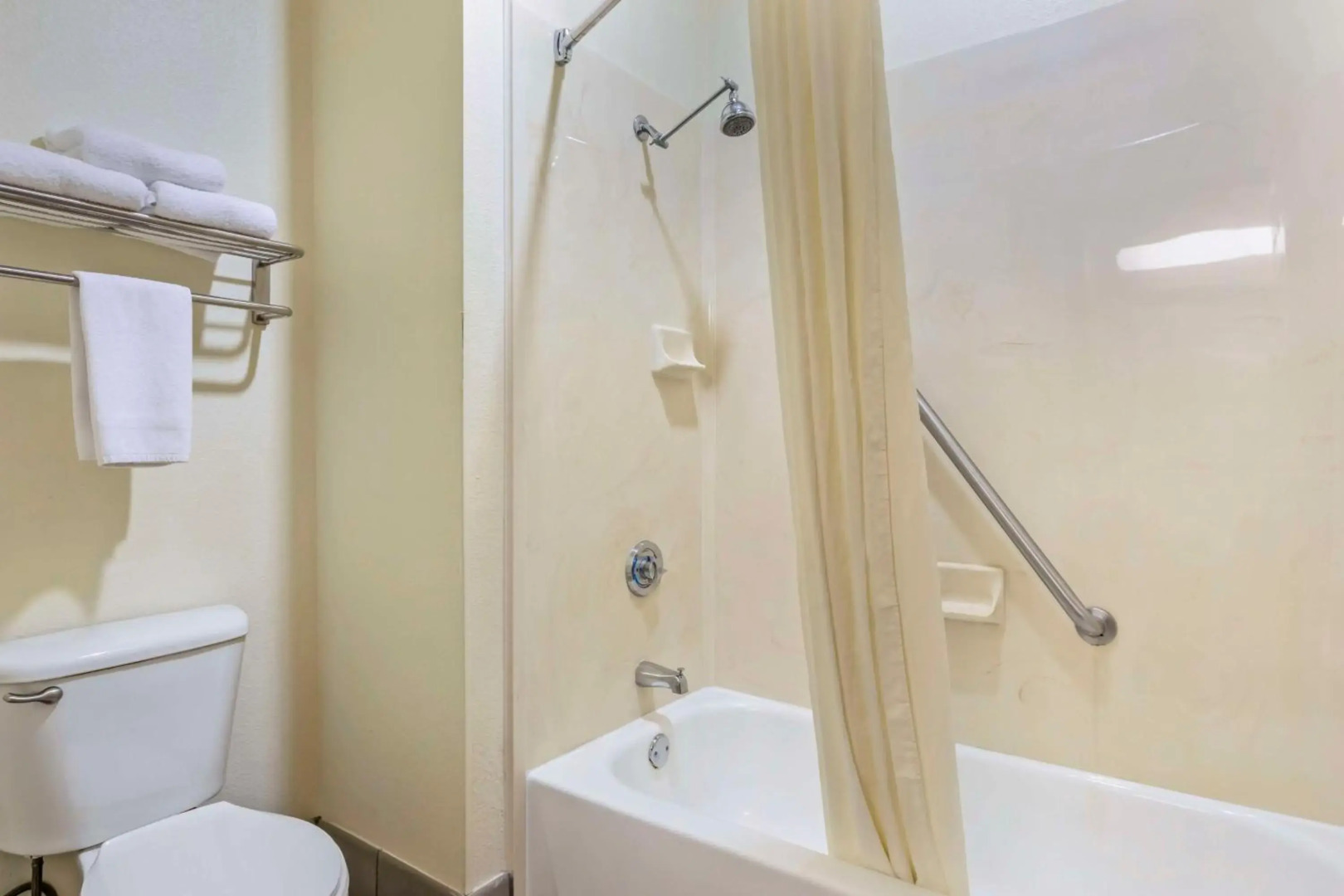 Quality Inn Brewerton - Syracuse Oneida Lake Area