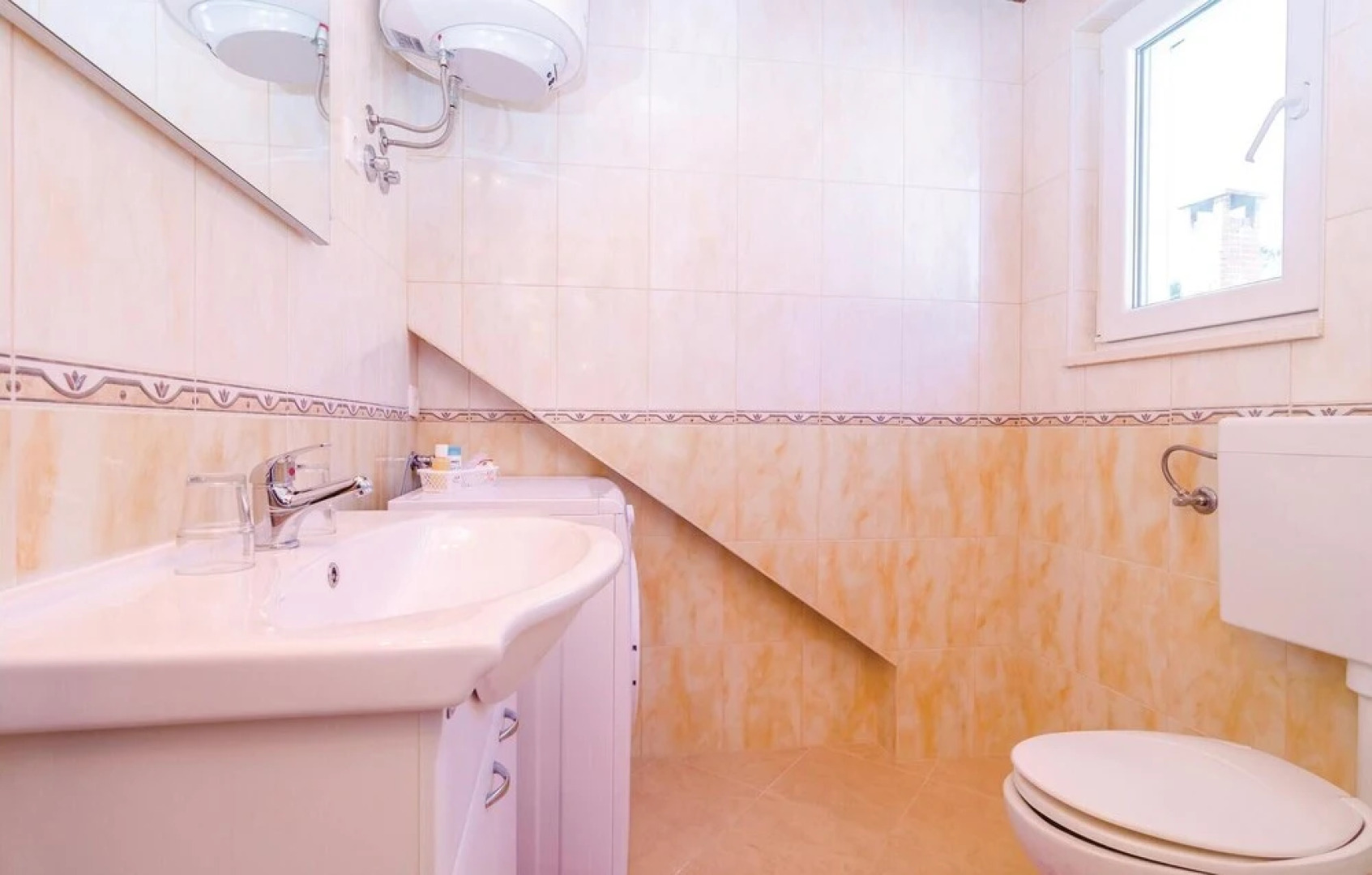 Awesome Home in Sipan With Wifi and 6 Bedrooms