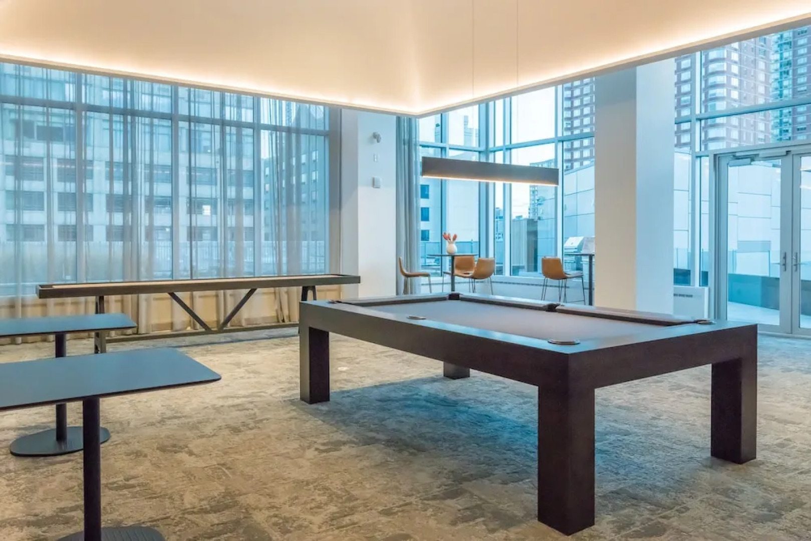 Dream Home Luxury Suites