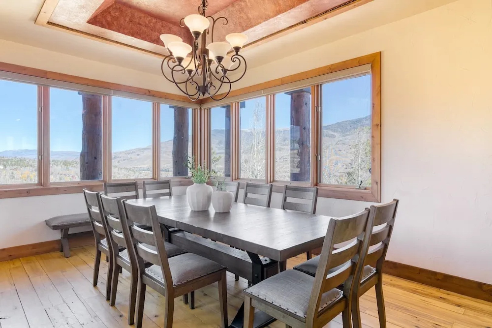 Topaz Estate by Avantstay Luxe Home, Pool + View