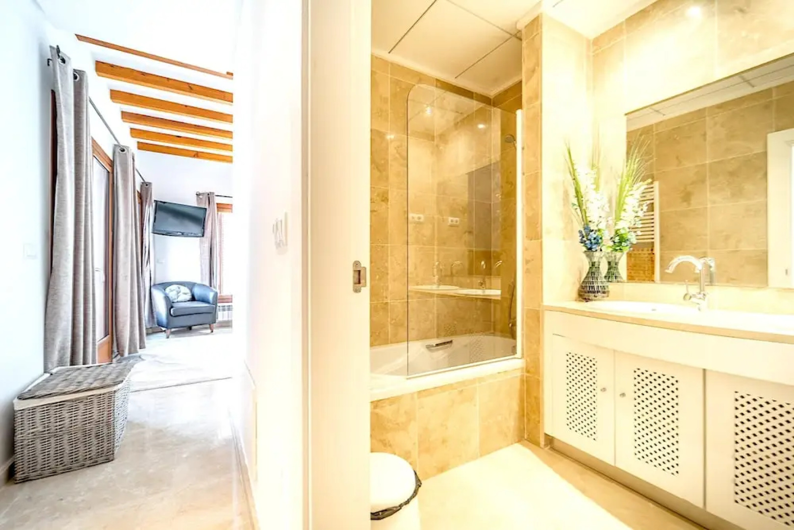 Villa With 4 Bedrooms in Baños y Mendigos, With Private Pool, Enclosed