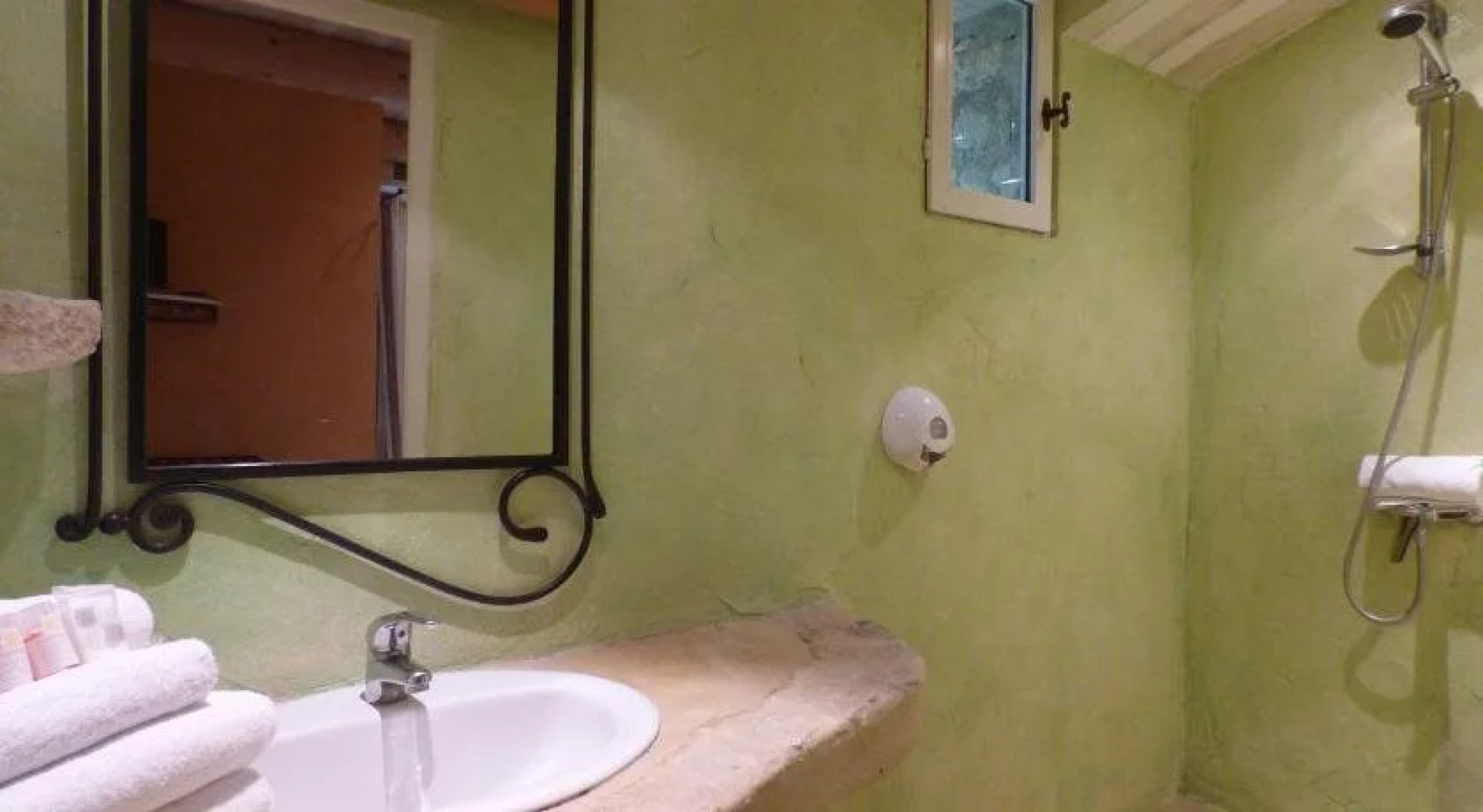 Hôtel Restaurant Lou Caleu