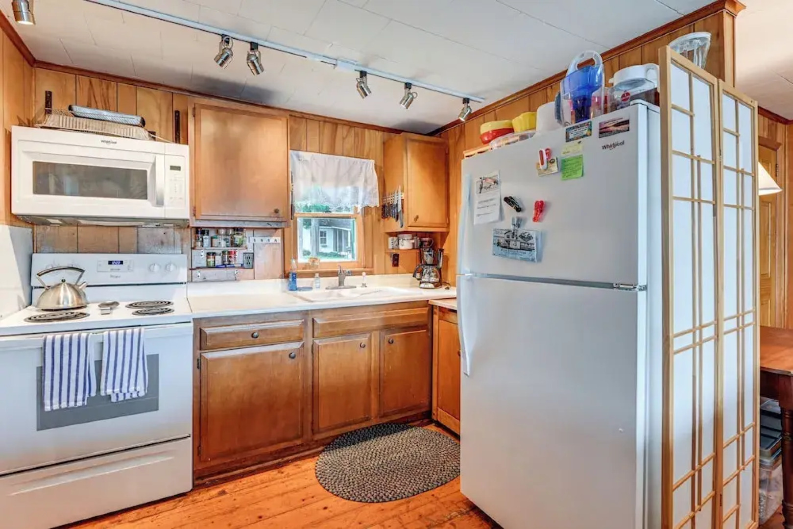 Dock & Rowboat: 'beechnut Bungalow' on Keuka Lake