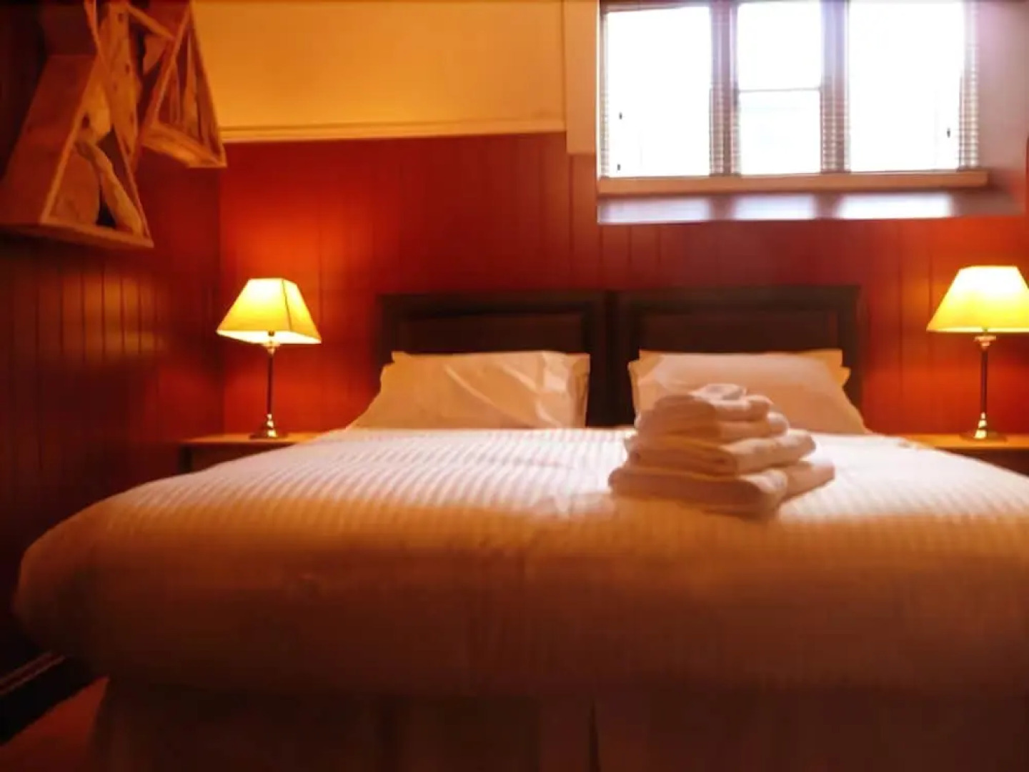 No1 Hotel & Wine Lounge