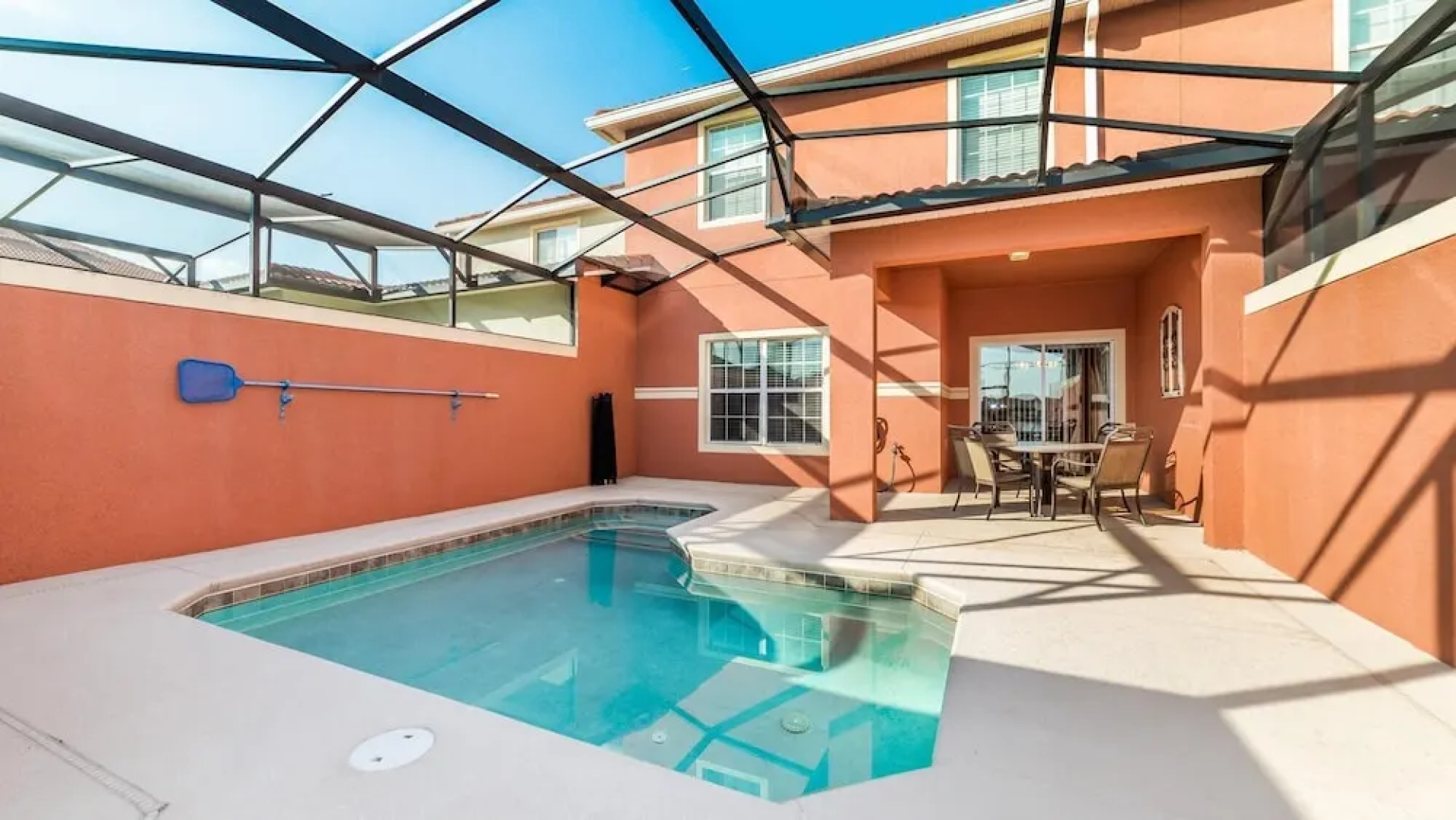 8946 Cuban Palm Road