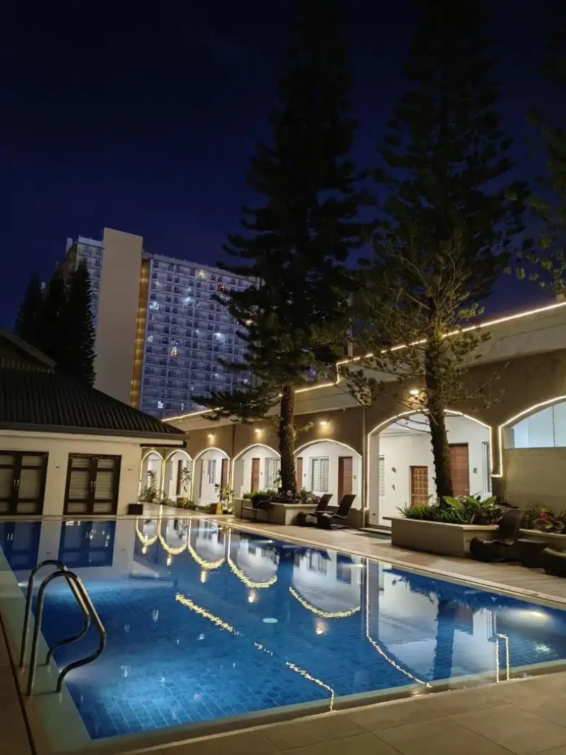 Tagaytay Country Hotel