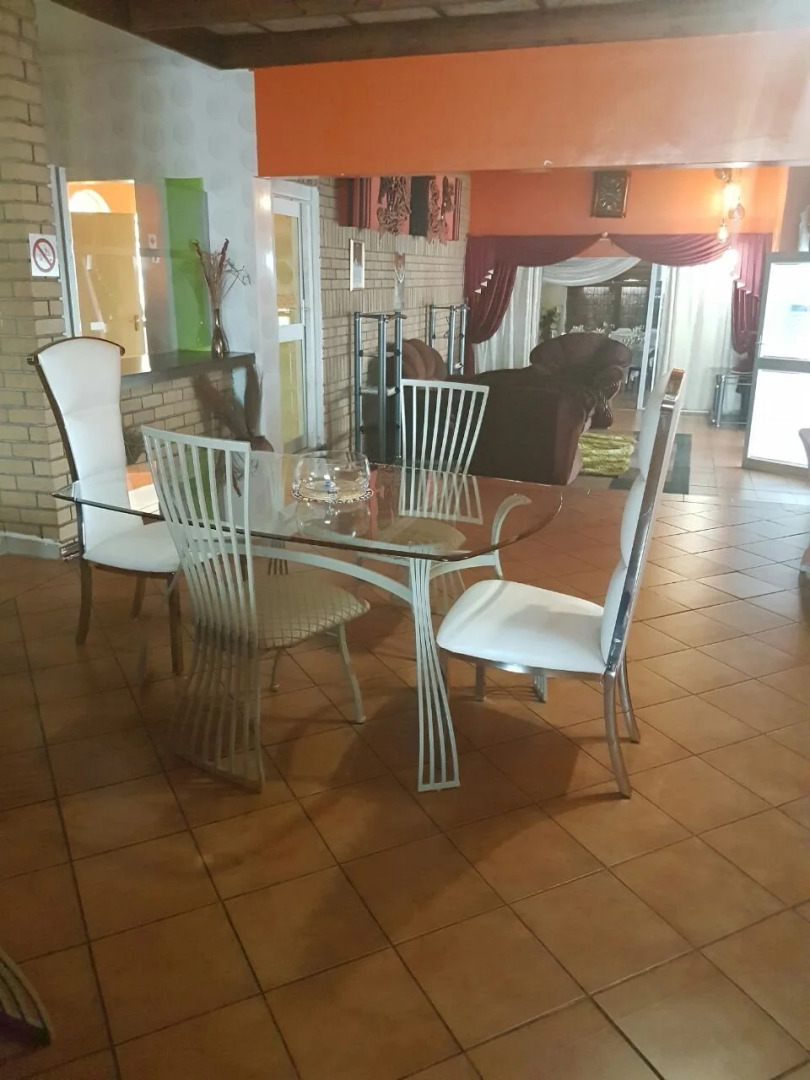 Arabela Legacy Lodge