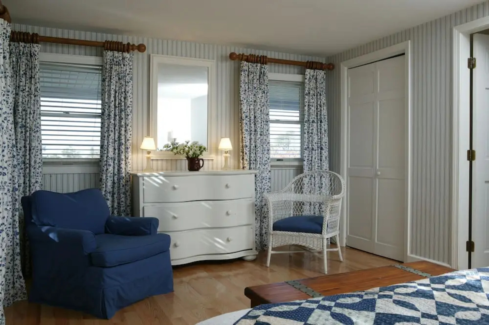 Menemsha Inn & Cottages