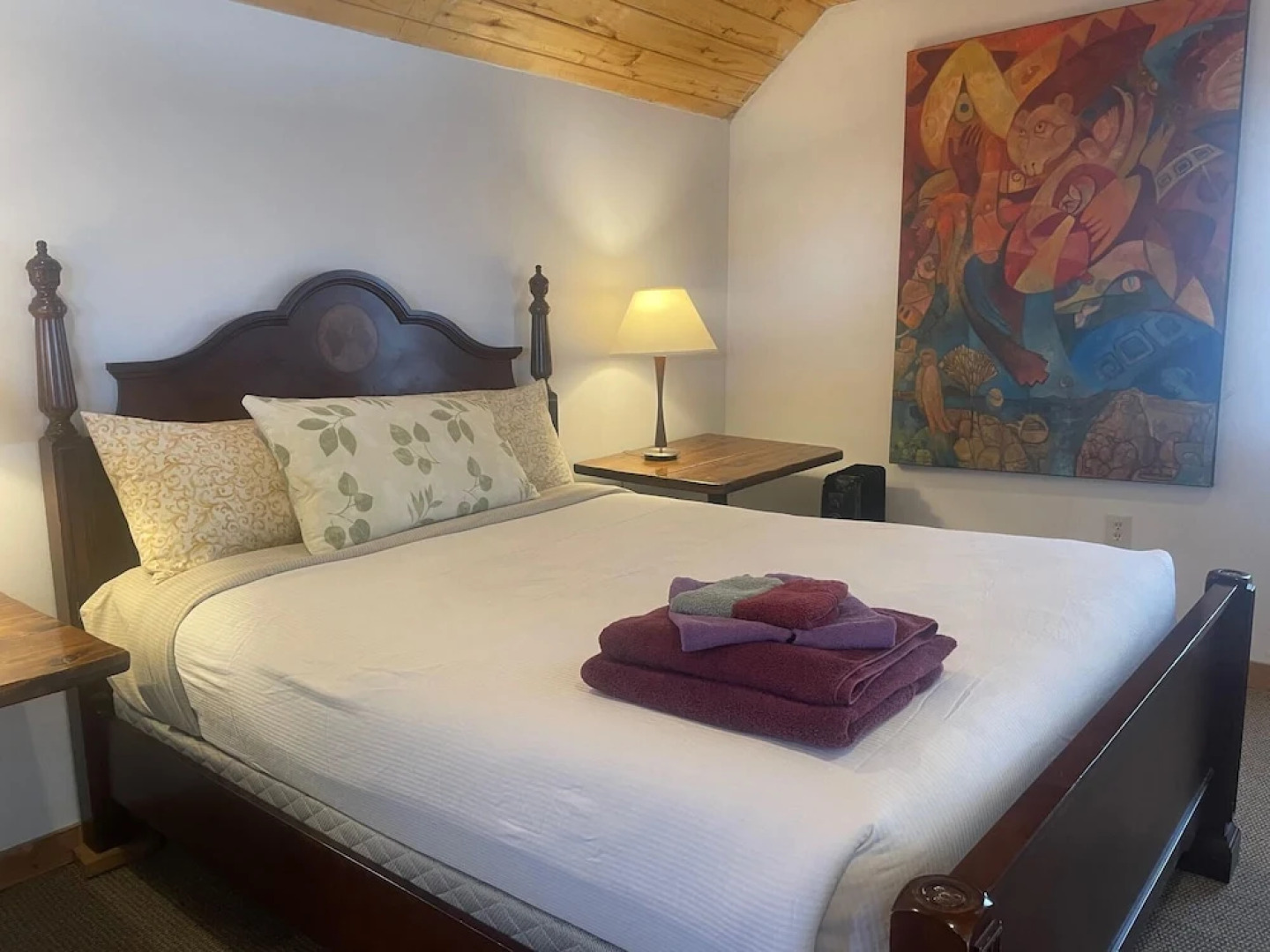 SnowMansion Taos Adventure Lodge