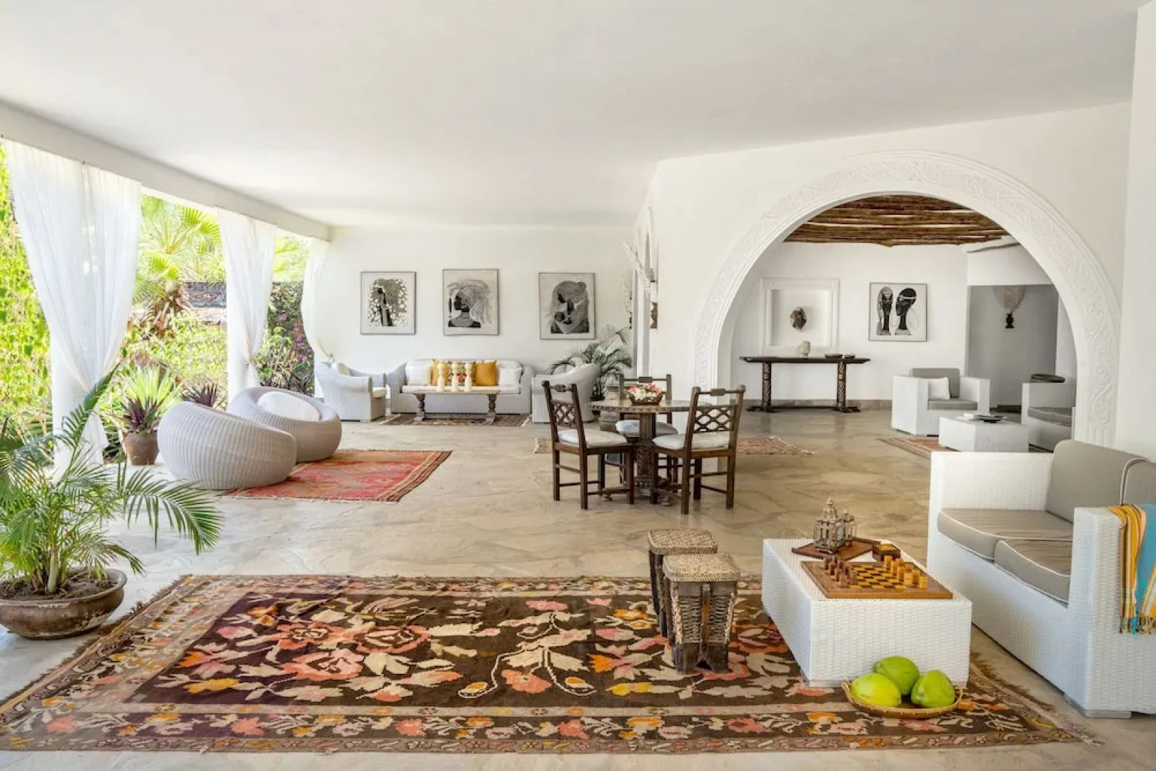 Billionaire Beachfront Apartments