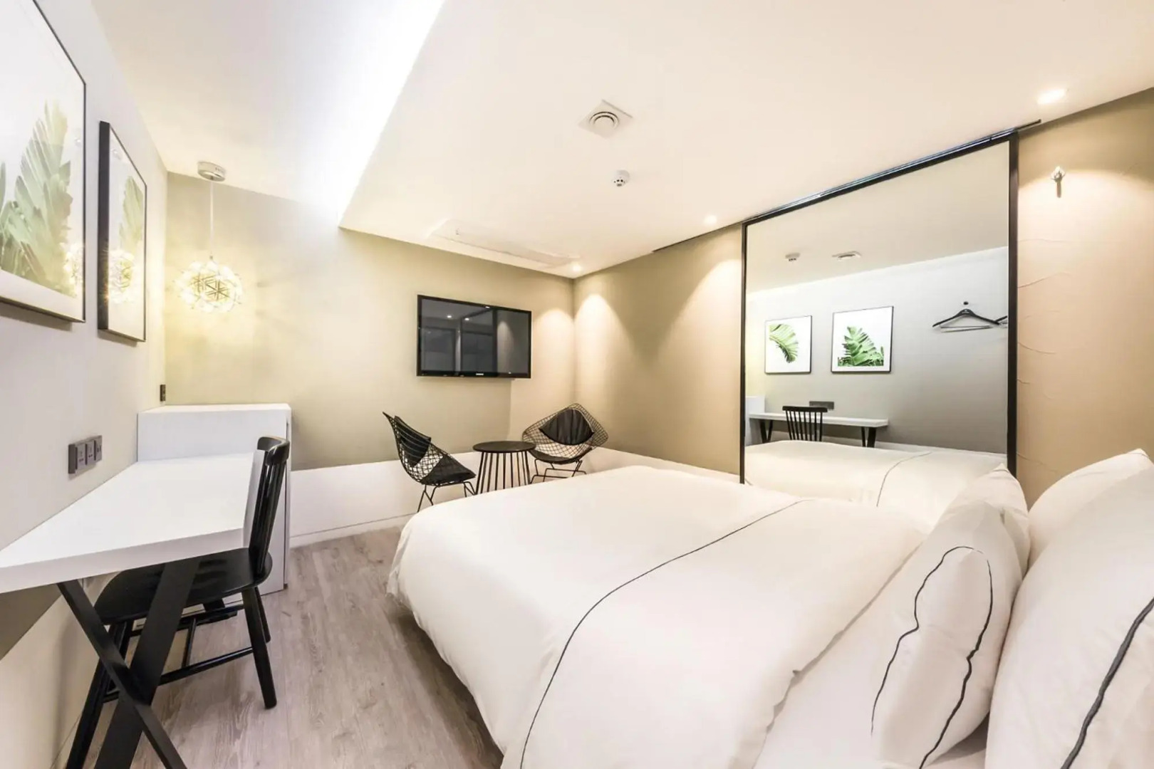 HOTEL FORESTAR Sinchon