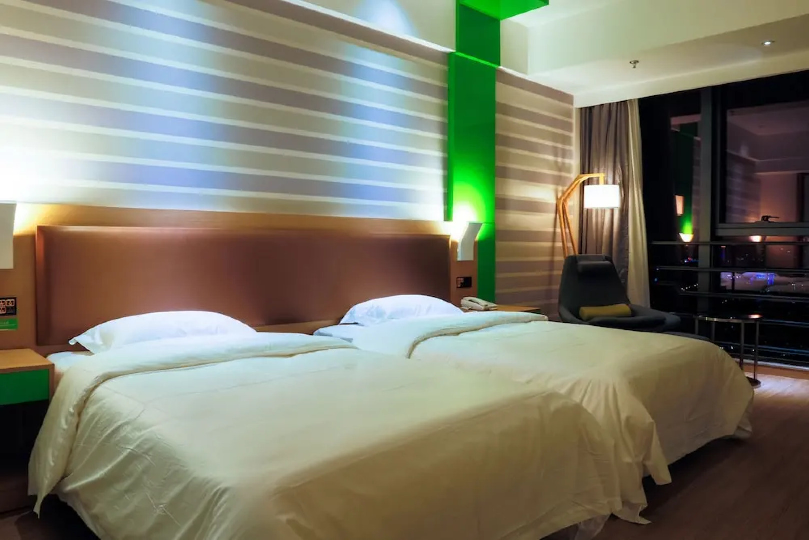 IBIS Styles NT WZ Intl Plz