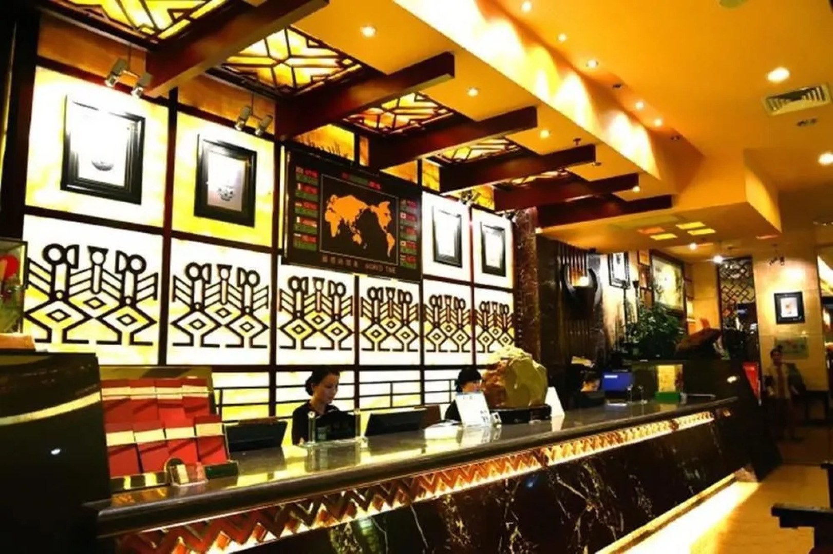 March Flower International Hotel