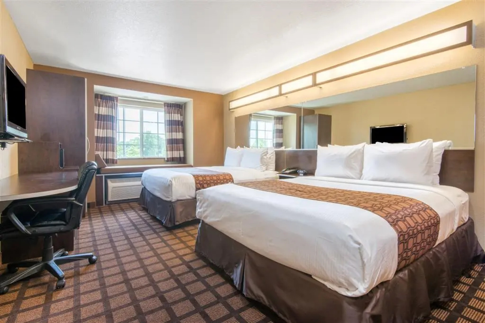 Microtel Inn & Suites by Wyndham Montgomery