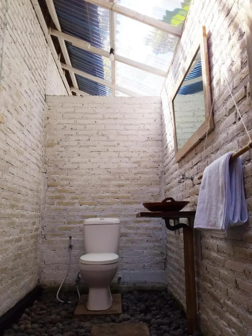 Surfer House-Surf School & Camp