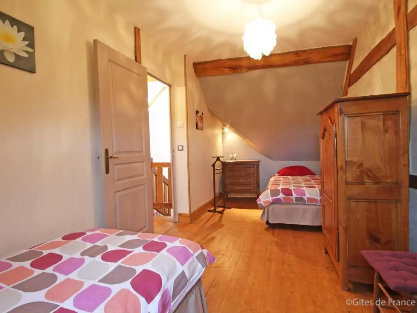 Gîte Crouttes, 4 pièces, 6 personnes - FR-1-497-19