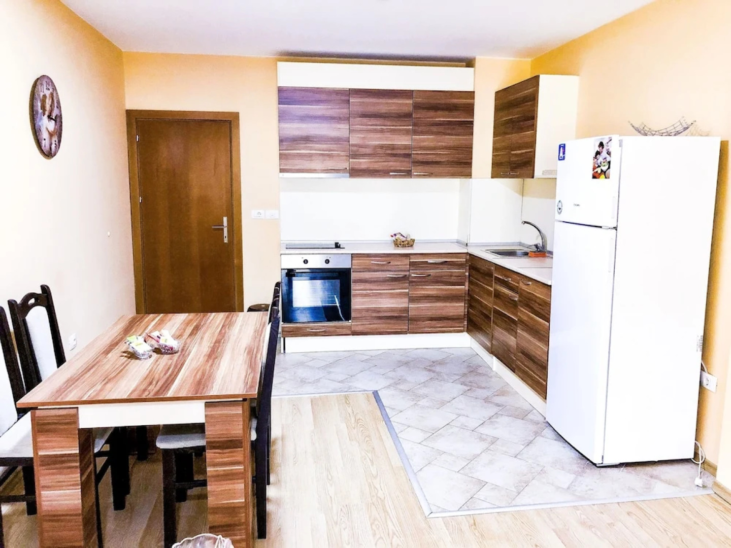 D&C Apartments in Garden of Eden