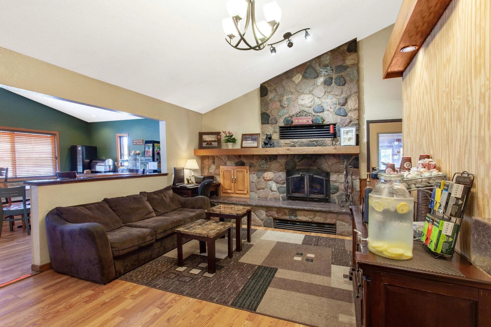 AmericInn by Wyndham Carlton