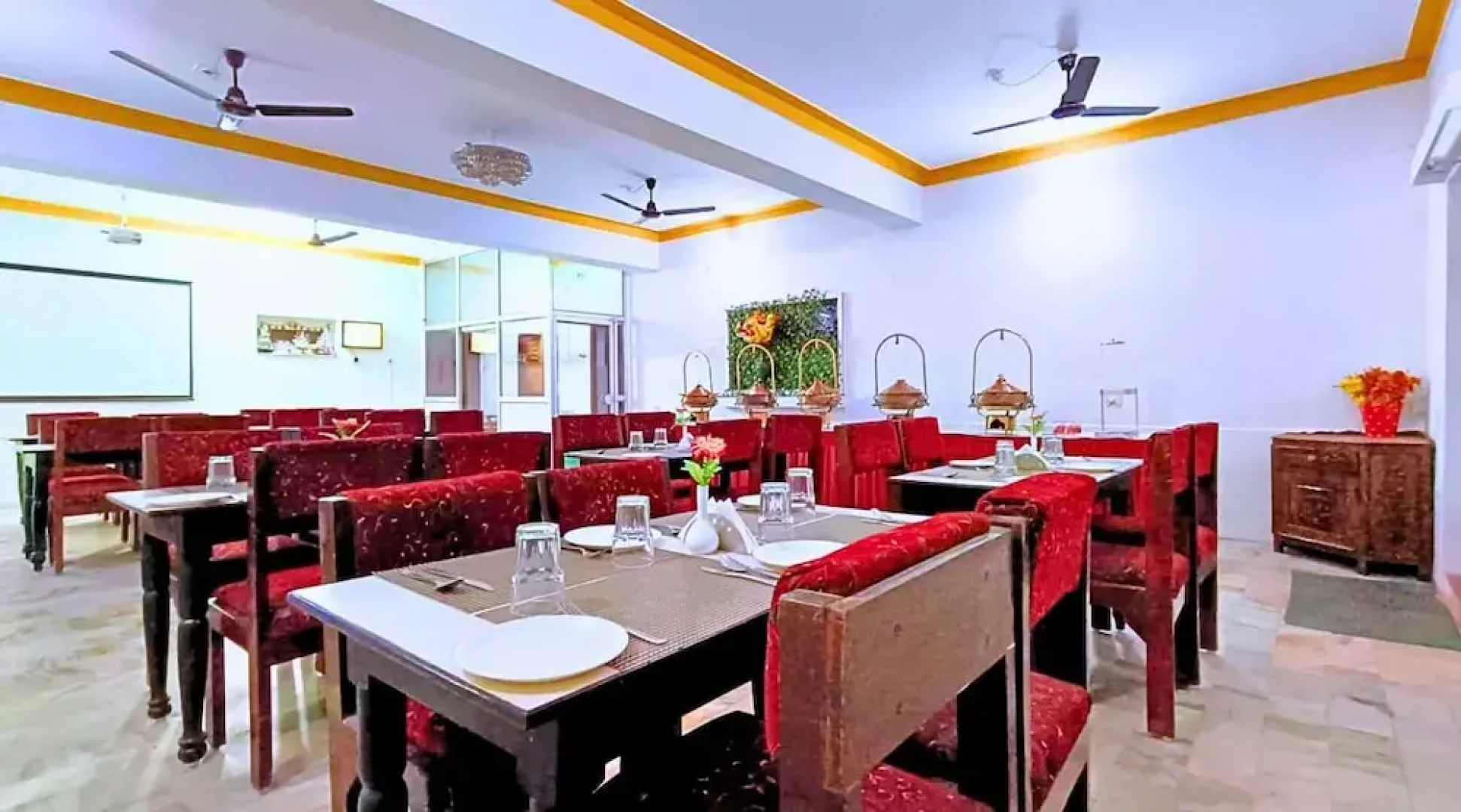 Hotel Vijay Deluxe