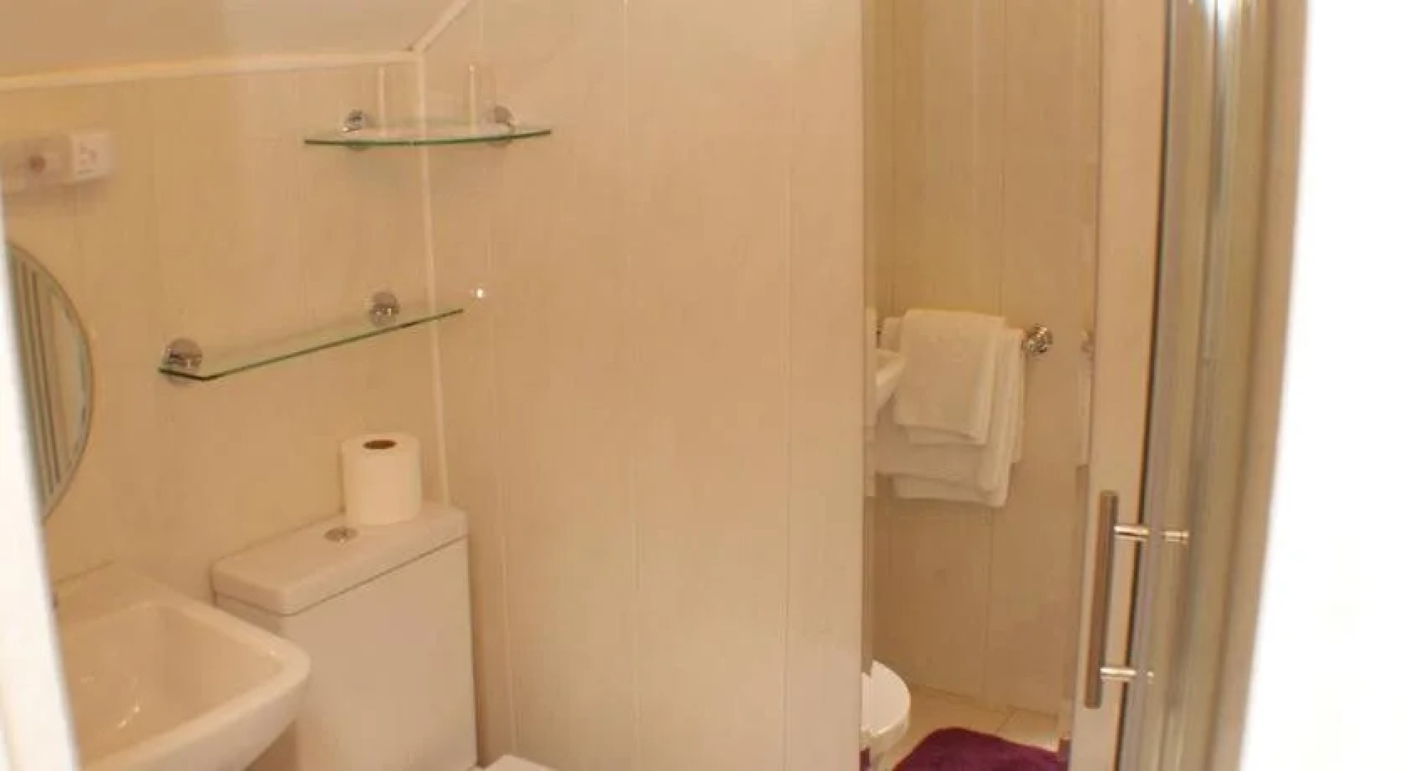 Eske Villa Bed & Breakfast