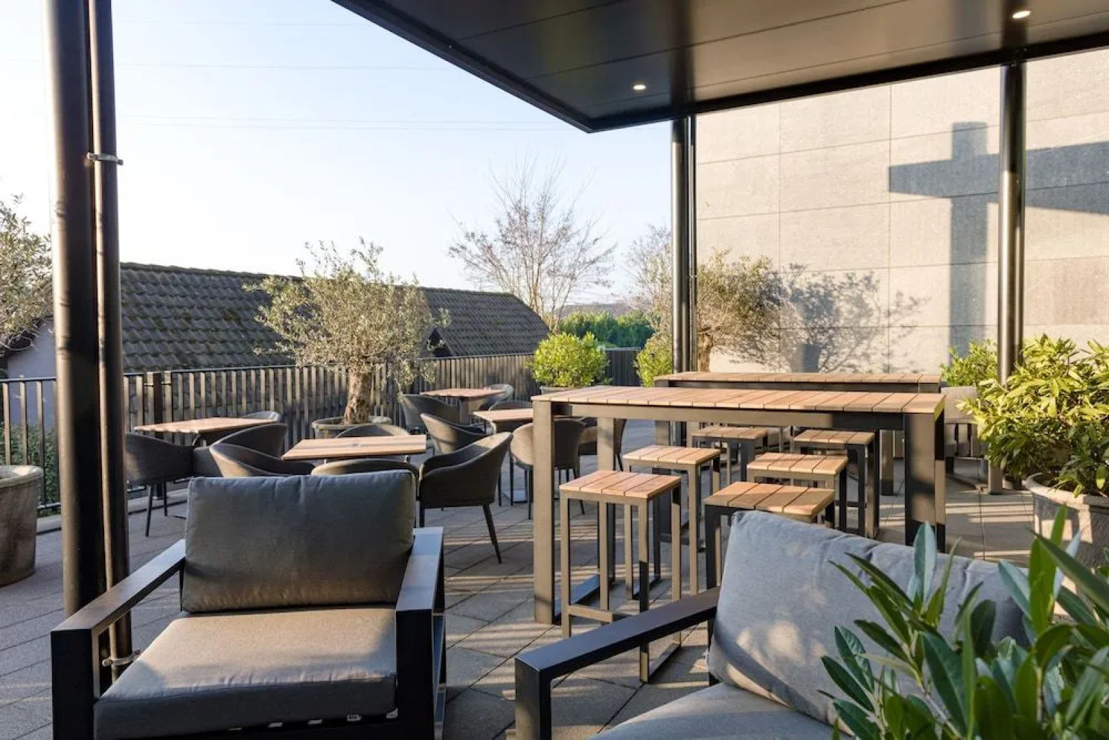 Mezzo Hotel & Business