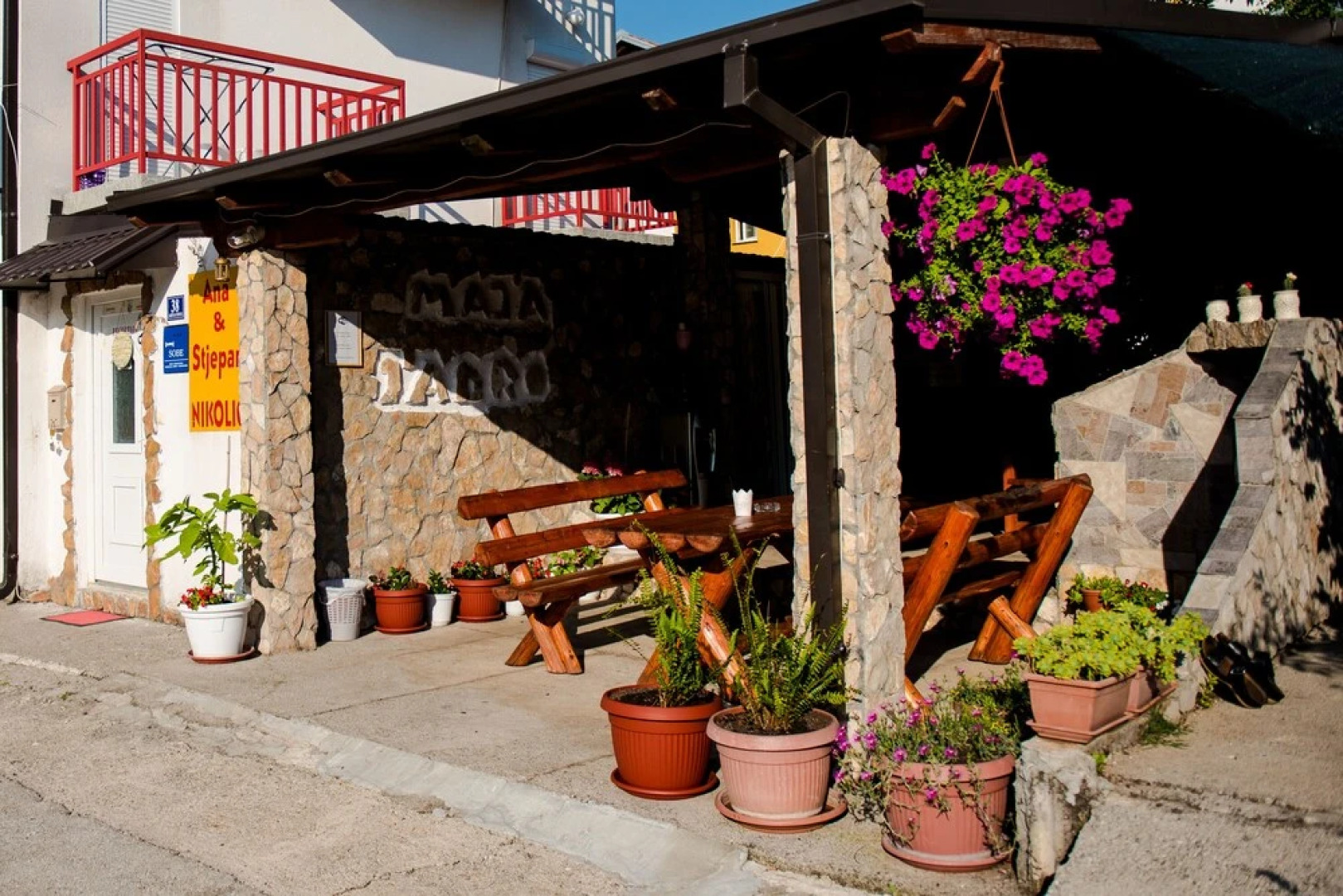 Family guesthouse in forest Ana & Stjepan Nikolic