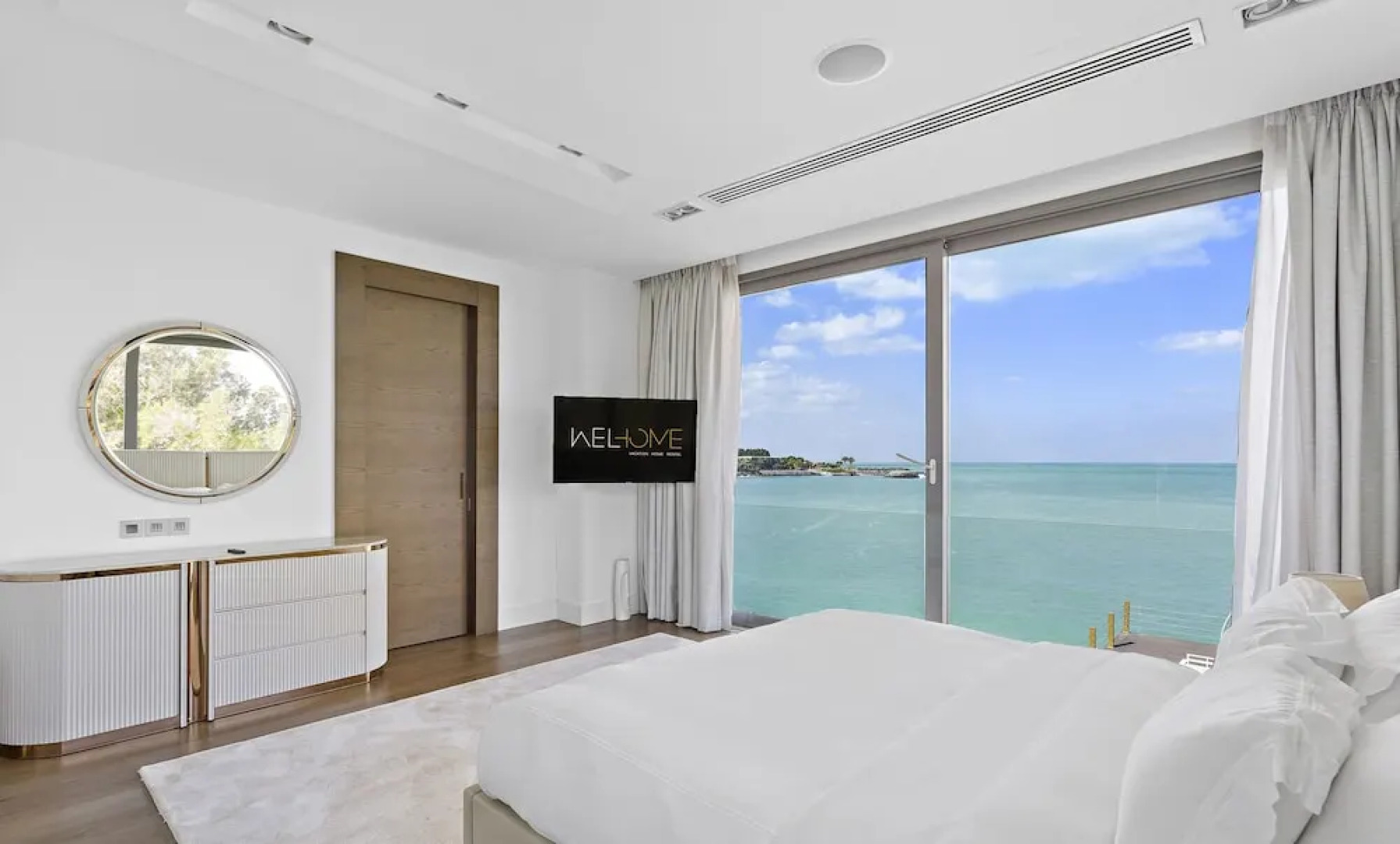 WelHome - Extraordinary Giant Water Villa on Nurai Island