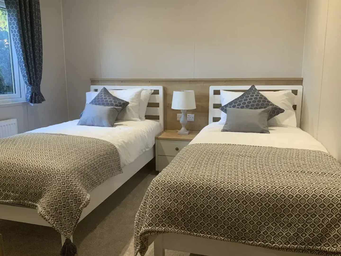 Clouded Yellow - Beautiful Modern Lodge, Kippford