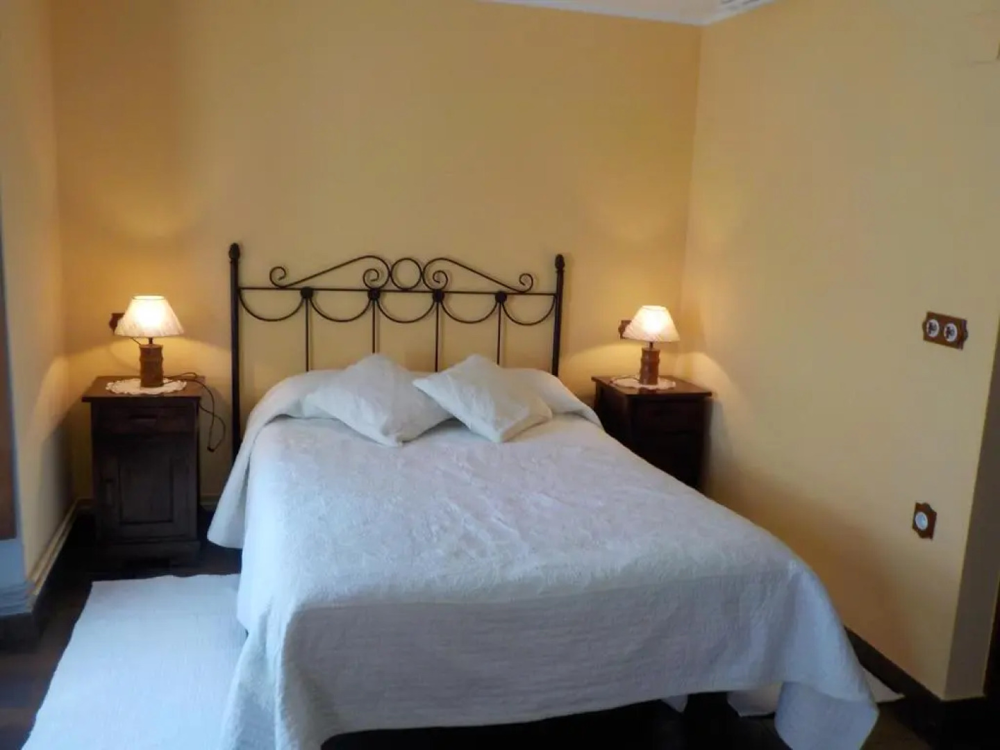 Apartamentos Rurales La Husteriza