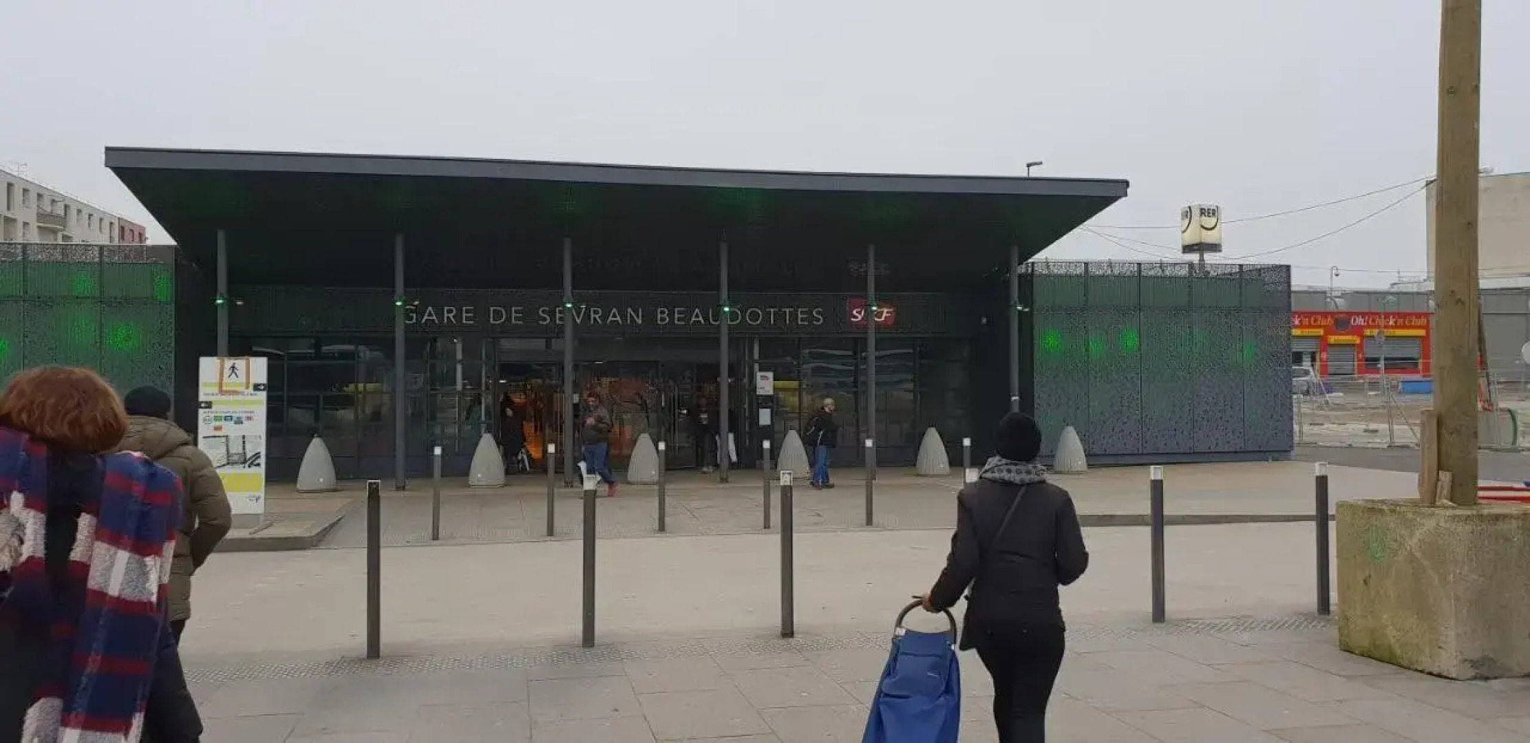 Nice Private Room Paris City20mn&Cdg10mn Chambre Prive (Adults Only)