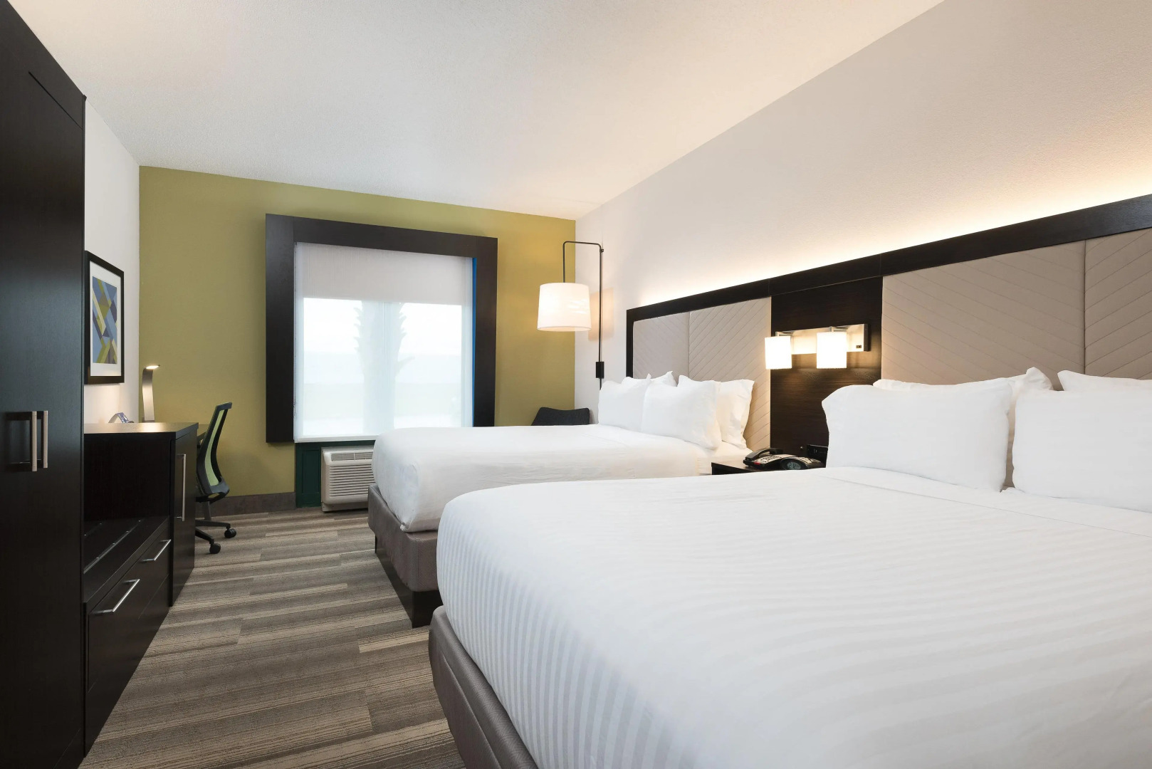 Holiday Inn Express & Suites Florence I-95 & I-20 Civic Ctr by IHG