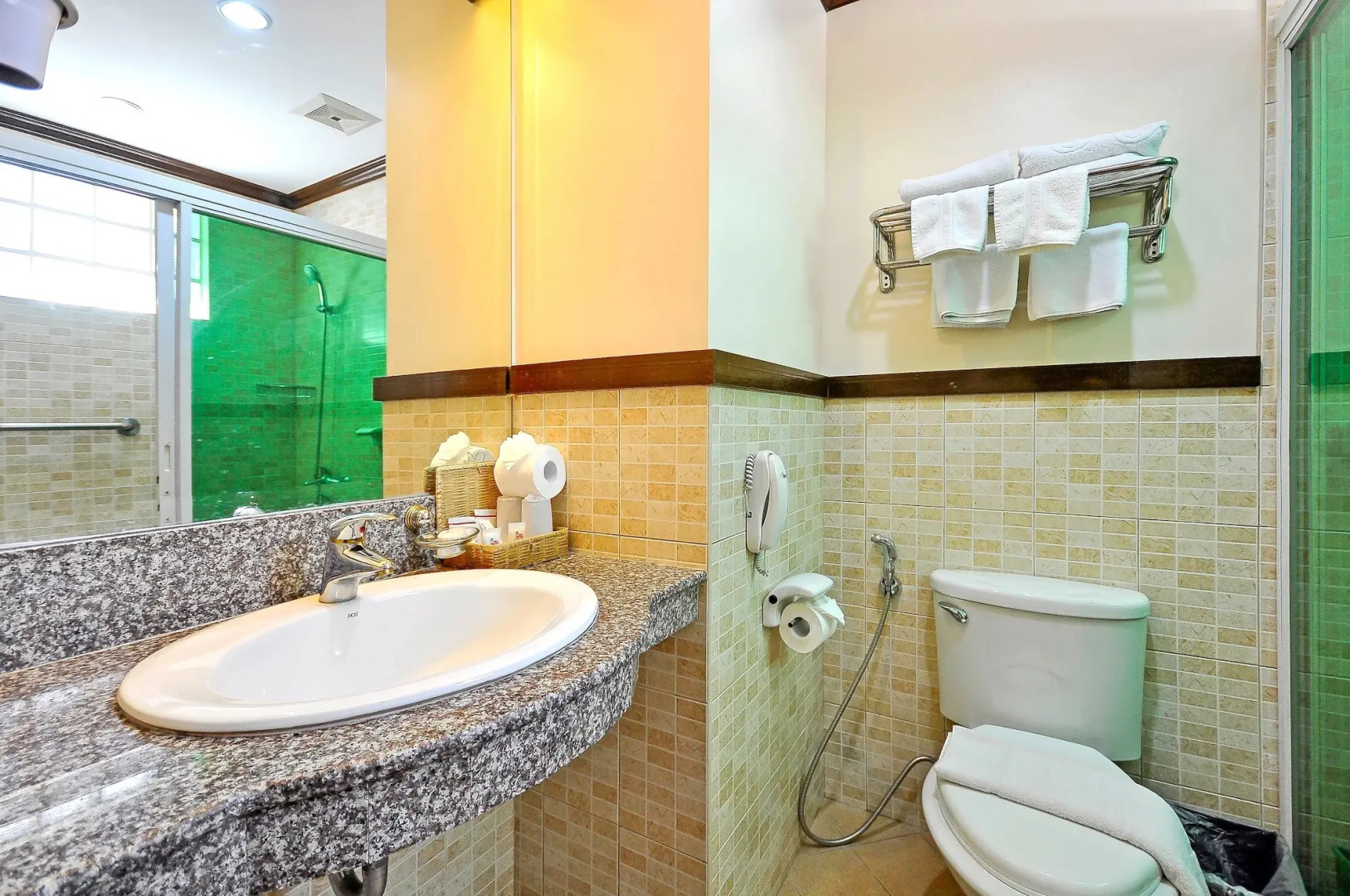 Red Coconut Beach Hotel